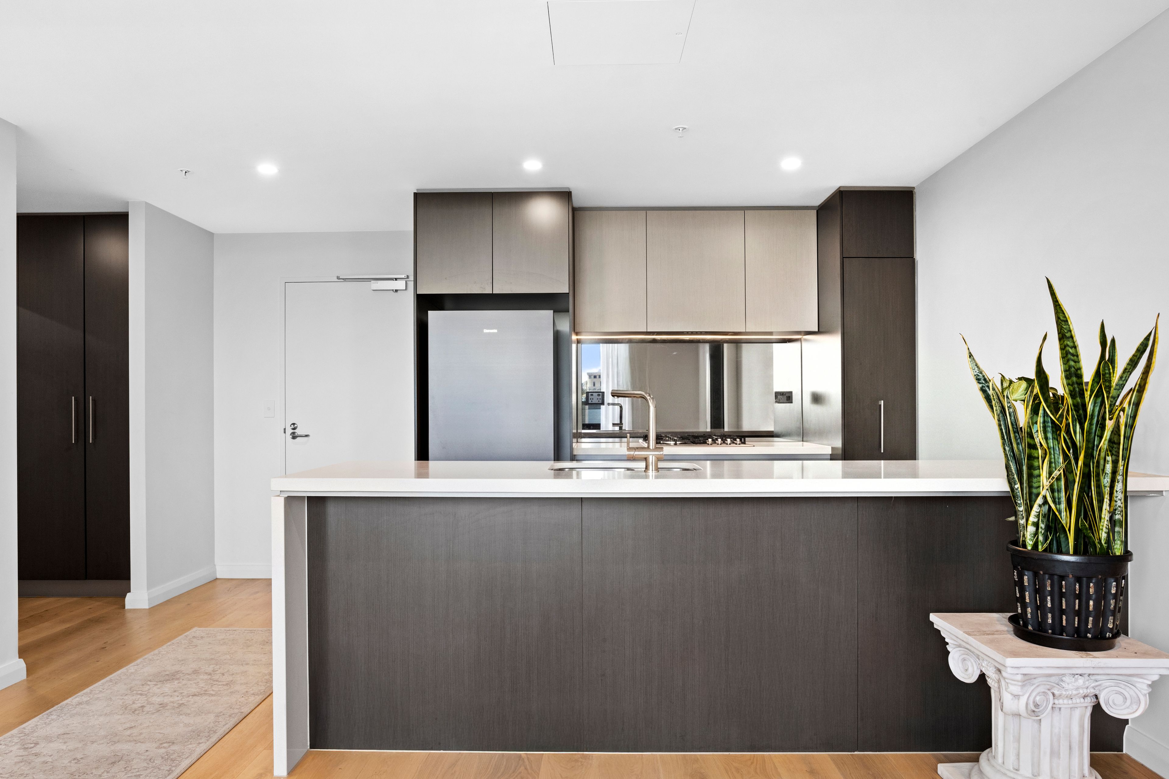 703/12A Conferta Avenue — photo 3 of 13