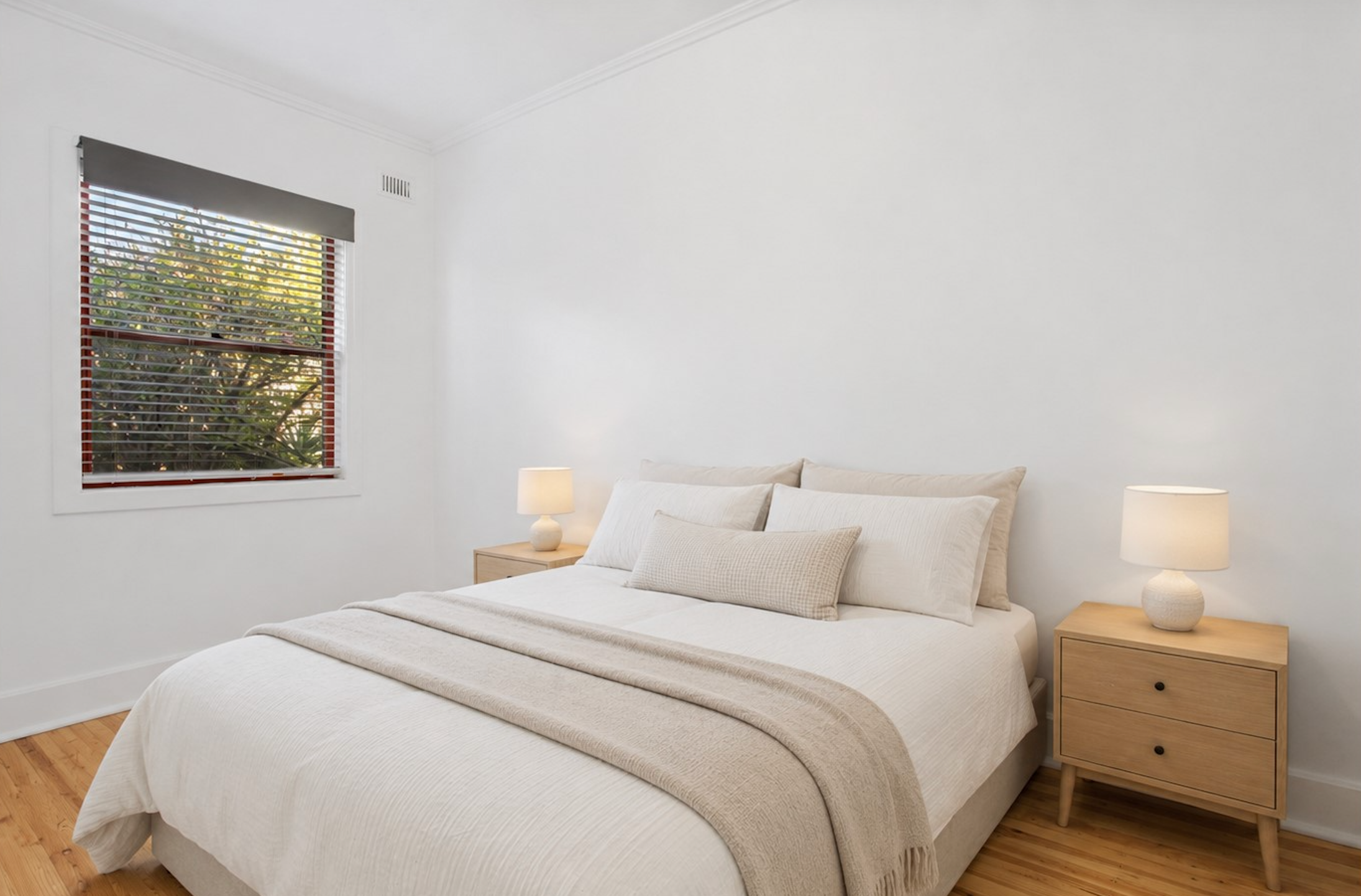 55 Barry Road — photo 4 of 9