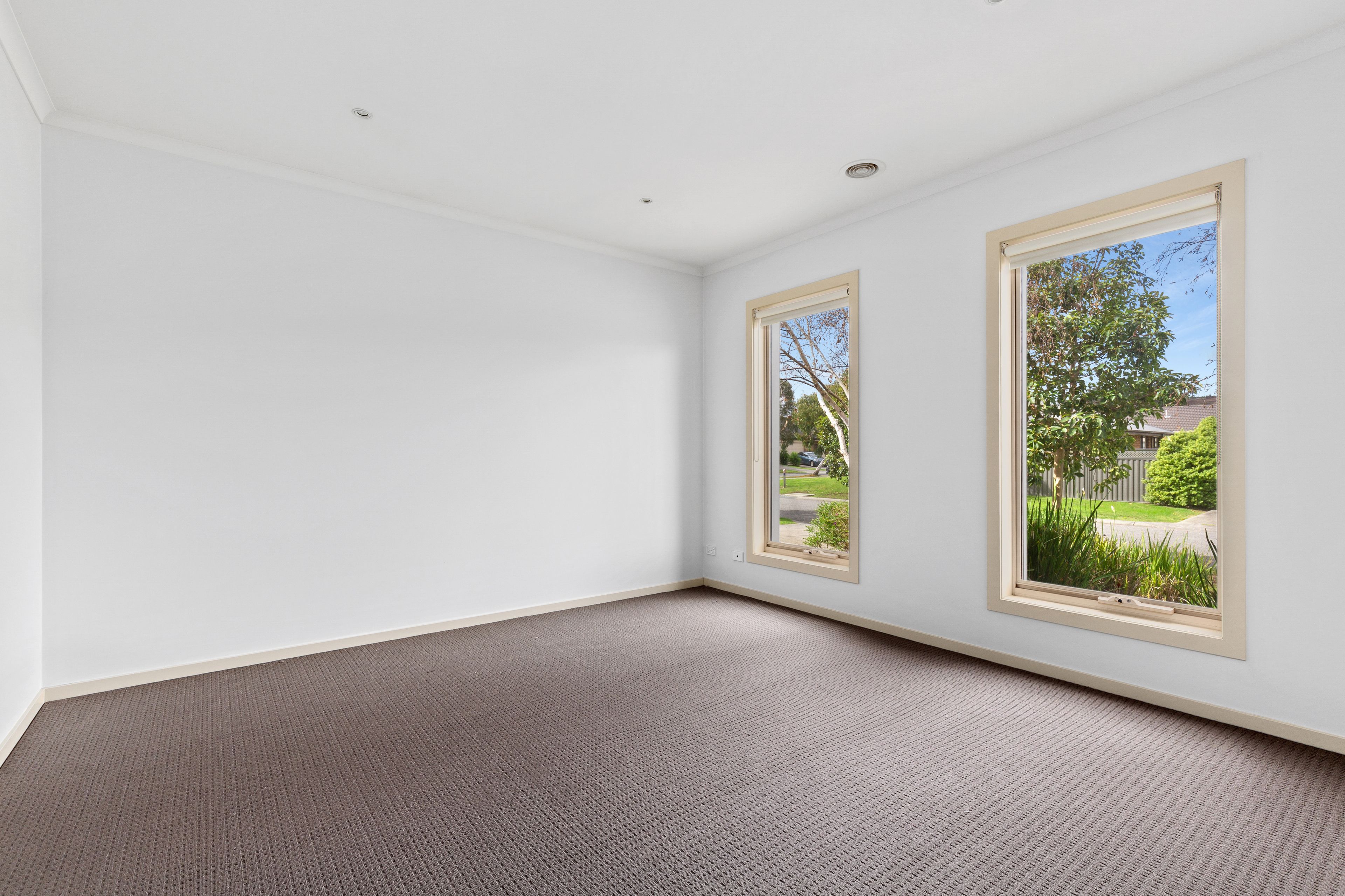 27 Tangelo Terrace, Pakenham, VIC 3810