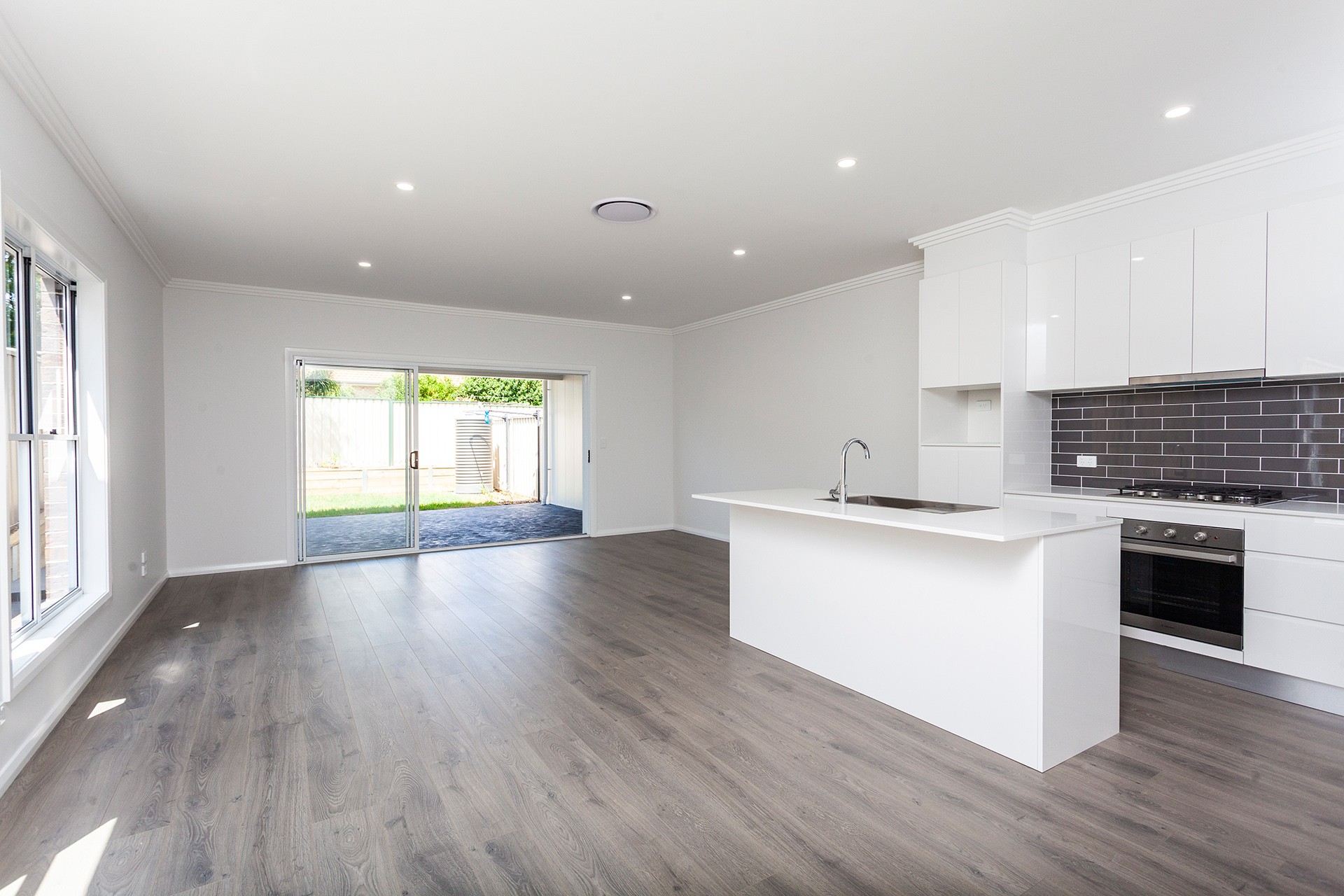 14B Moore Street, Oak Flats, NSW 2529