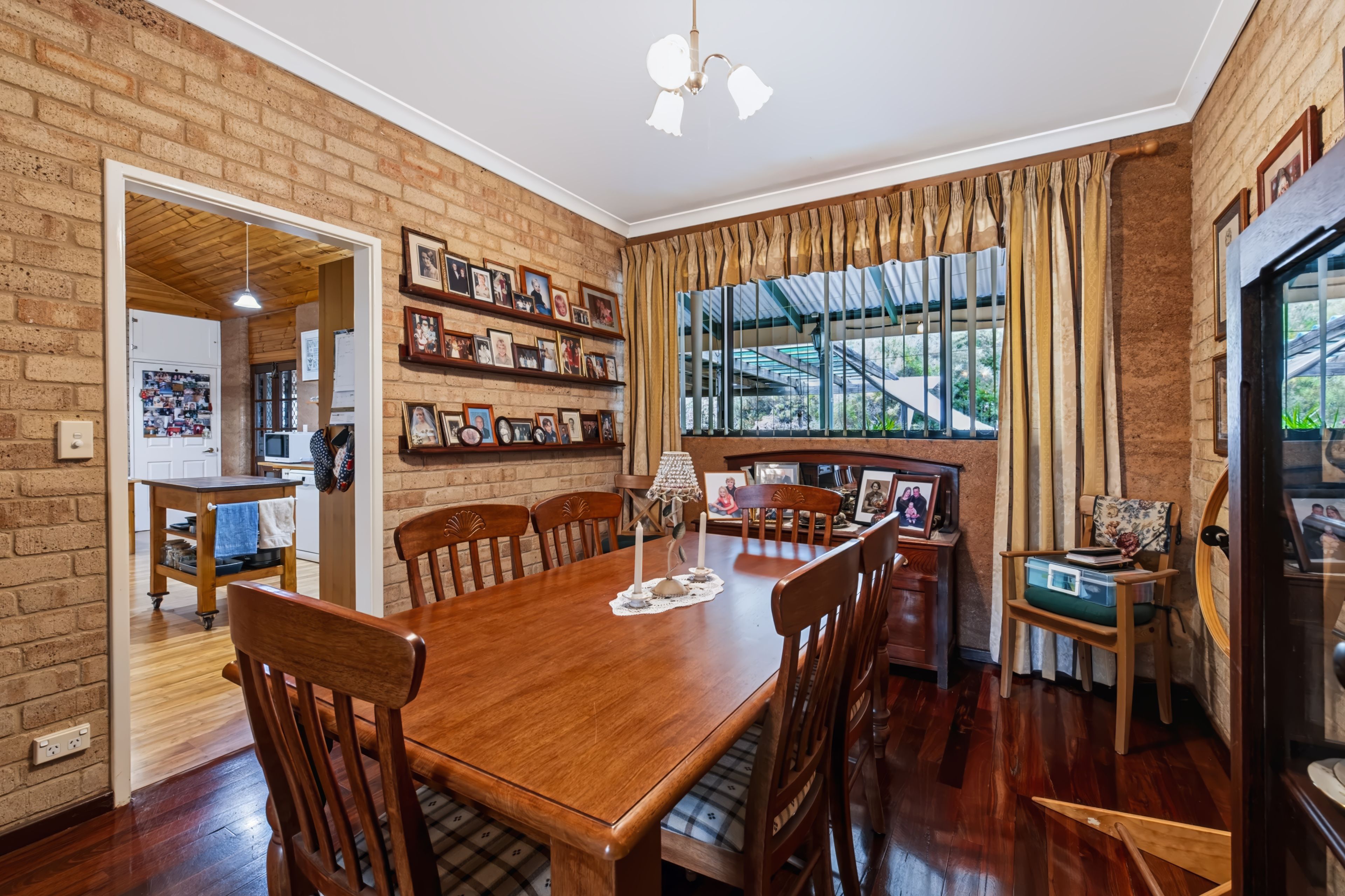 32 Cleopatra Crescent — photo 9 of 23