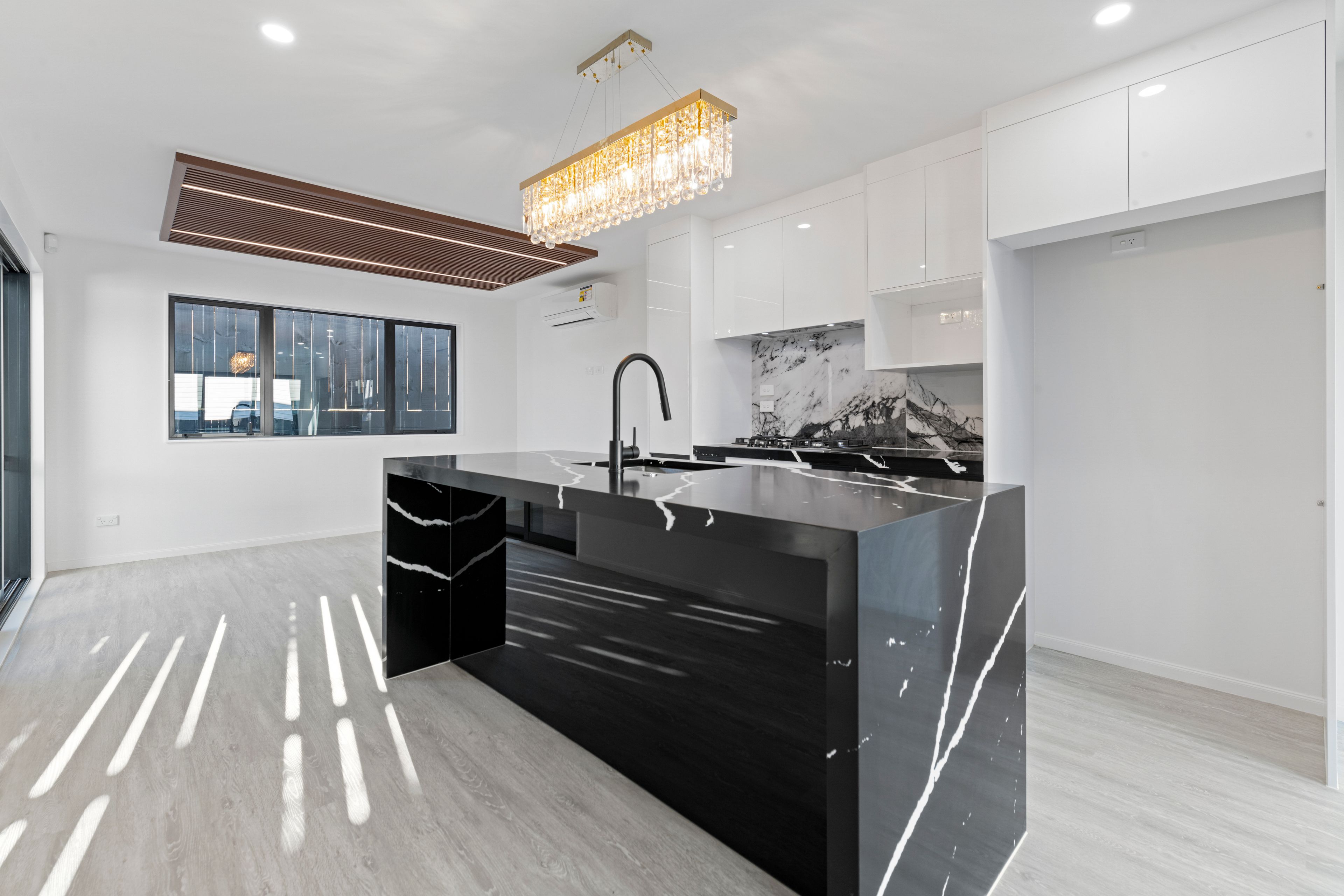 5/6 Pikitea Road, Mangere Bridge, Manukau City