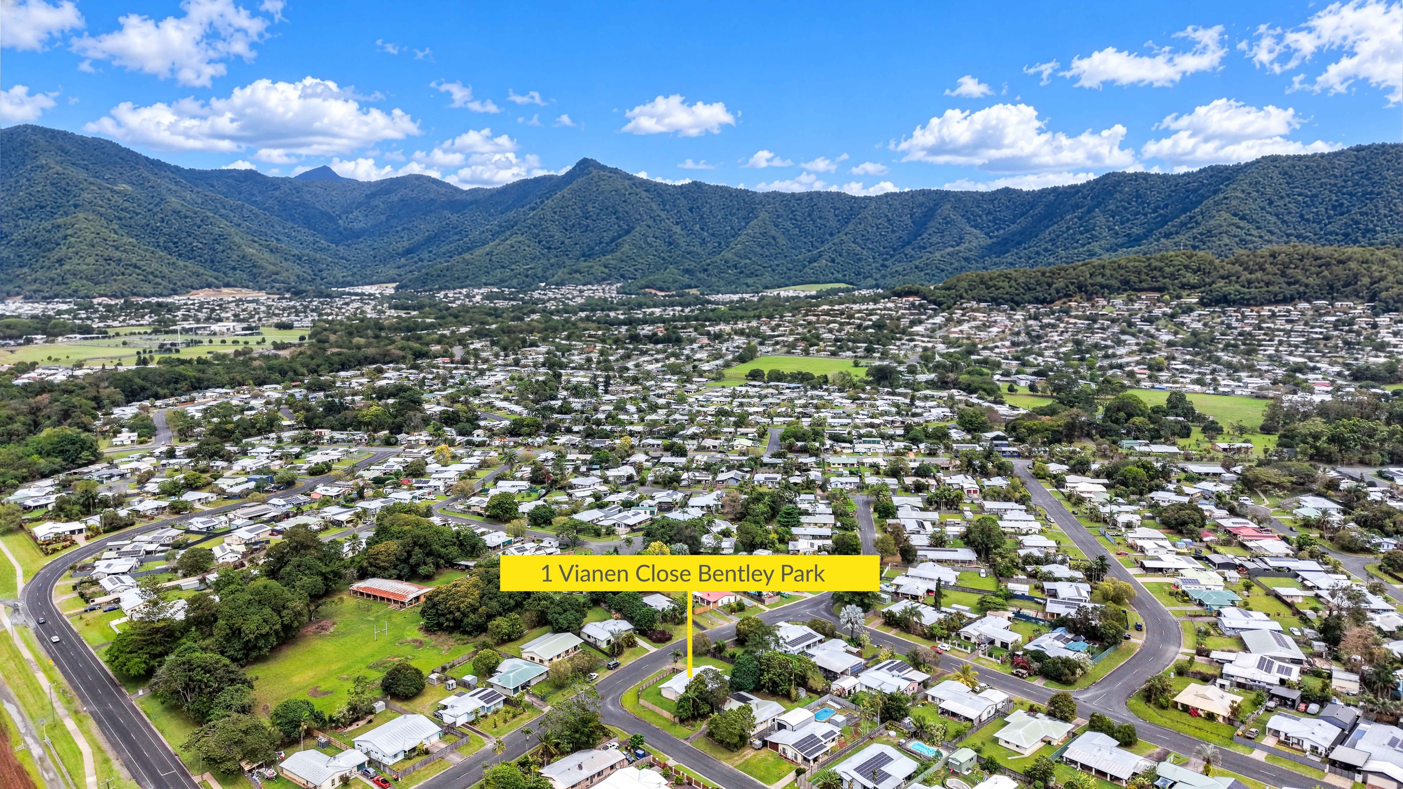 1 Vianen Close, Bentley Park, QLD 4869