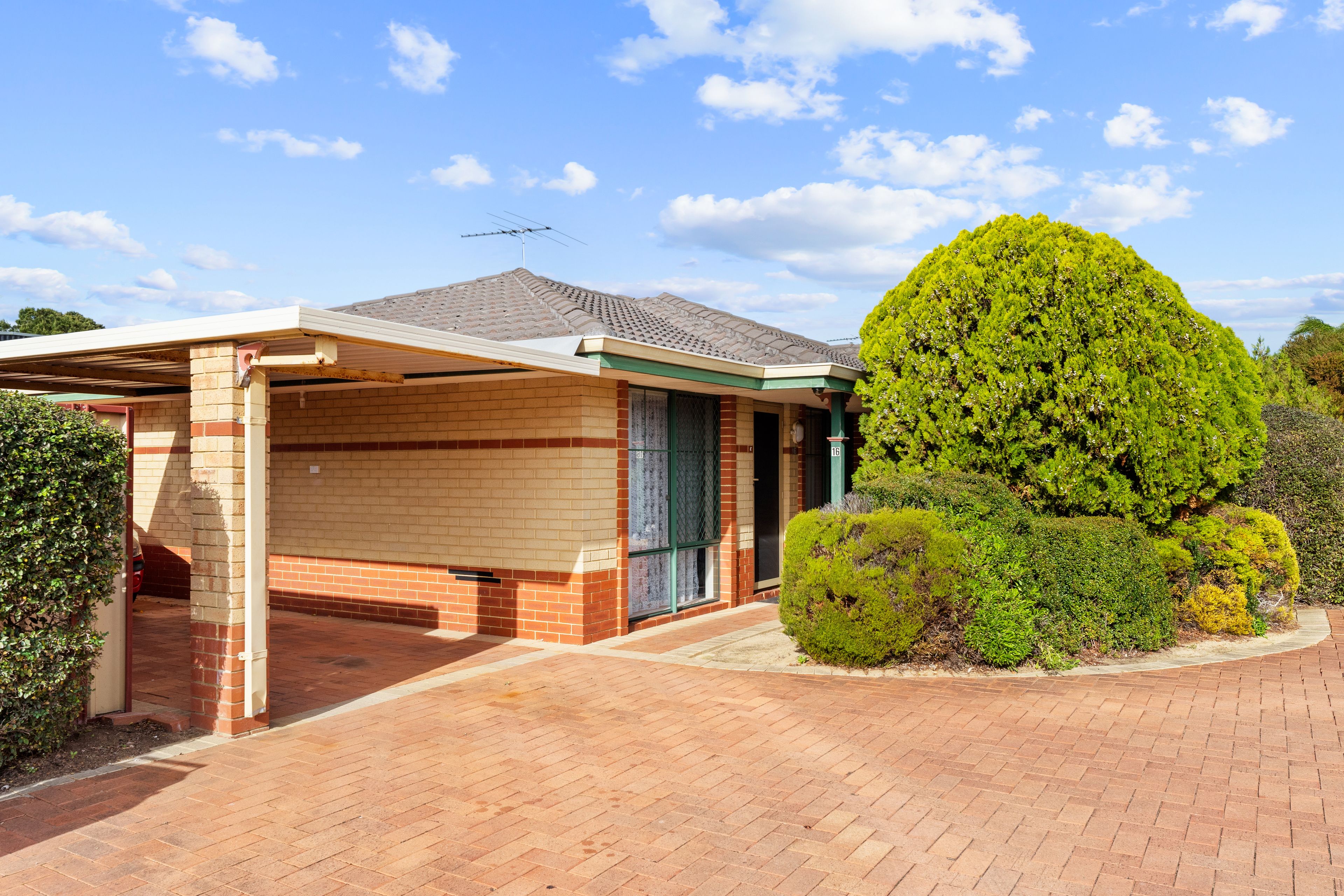 16/6-8 Elanora Drive, Cooloongup, WA 6168