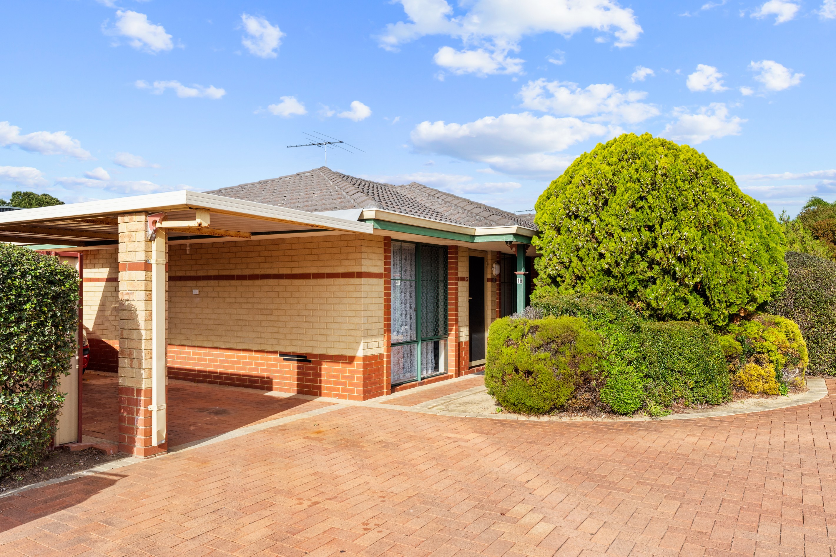 16/6-8 Elanora Drive, Cooloongup, WA 6168