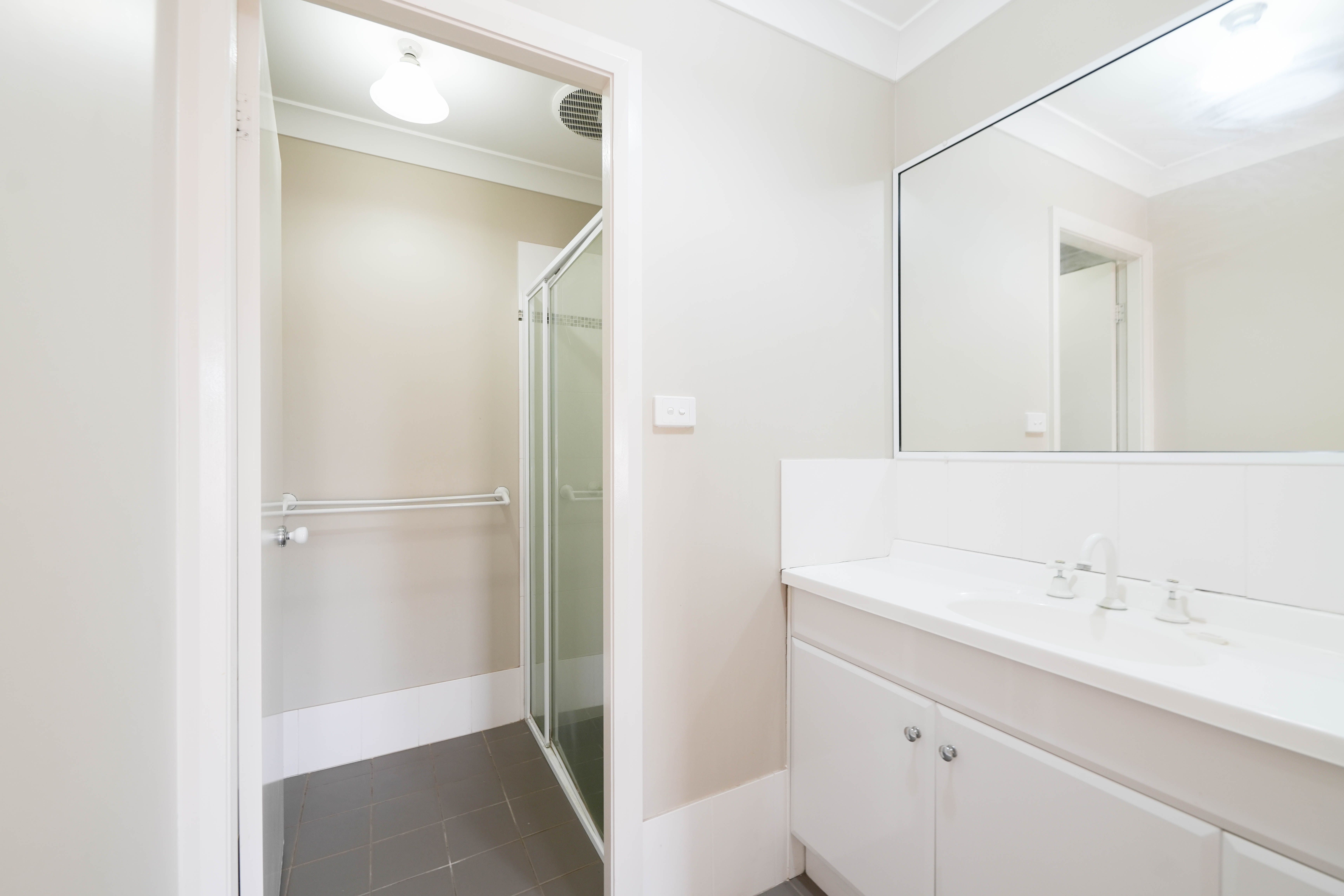 27 & 27a Wentworth Street — photo 8 of 26