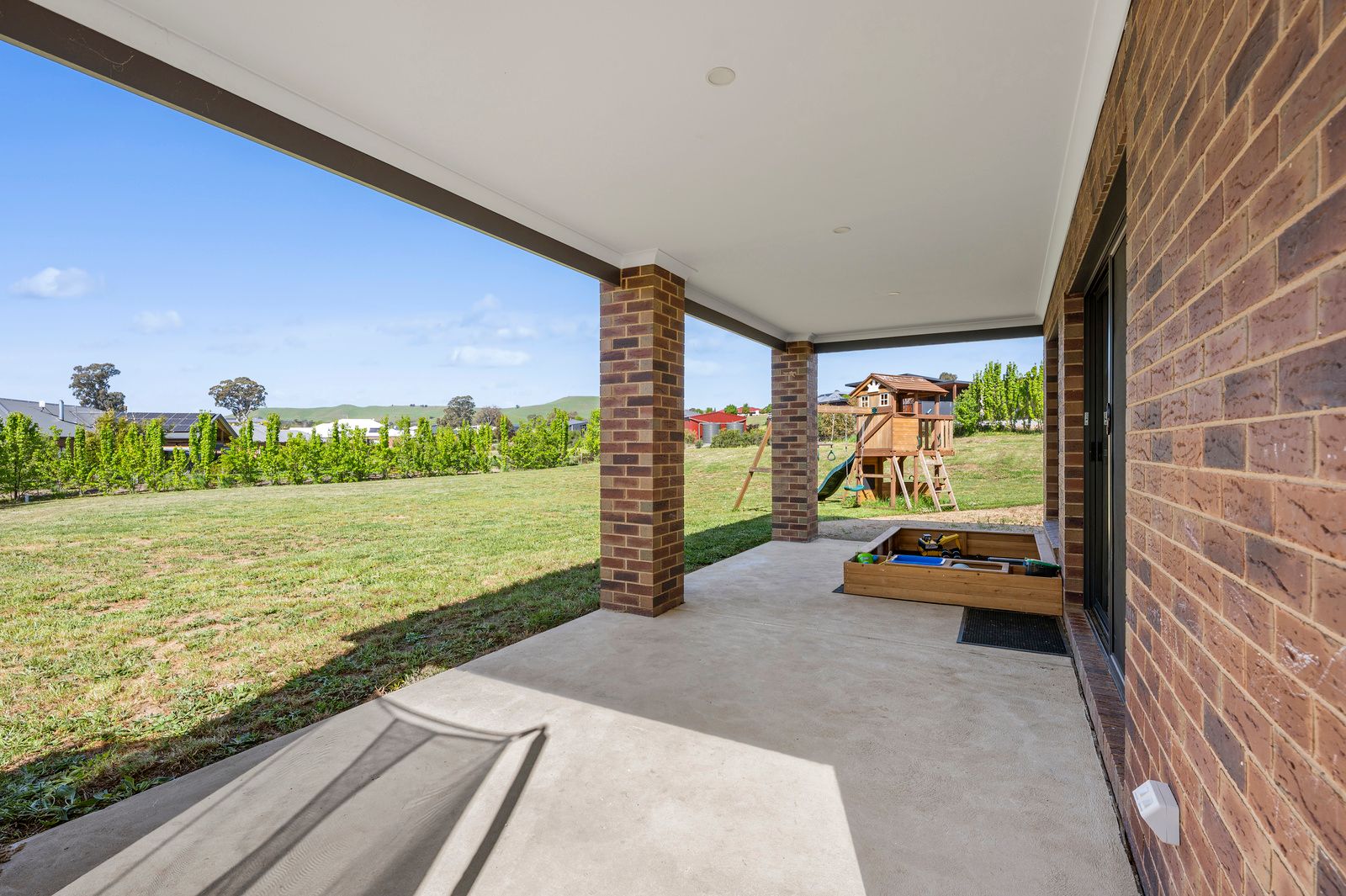 3-5 Lomandra Way — photo 5 of 16