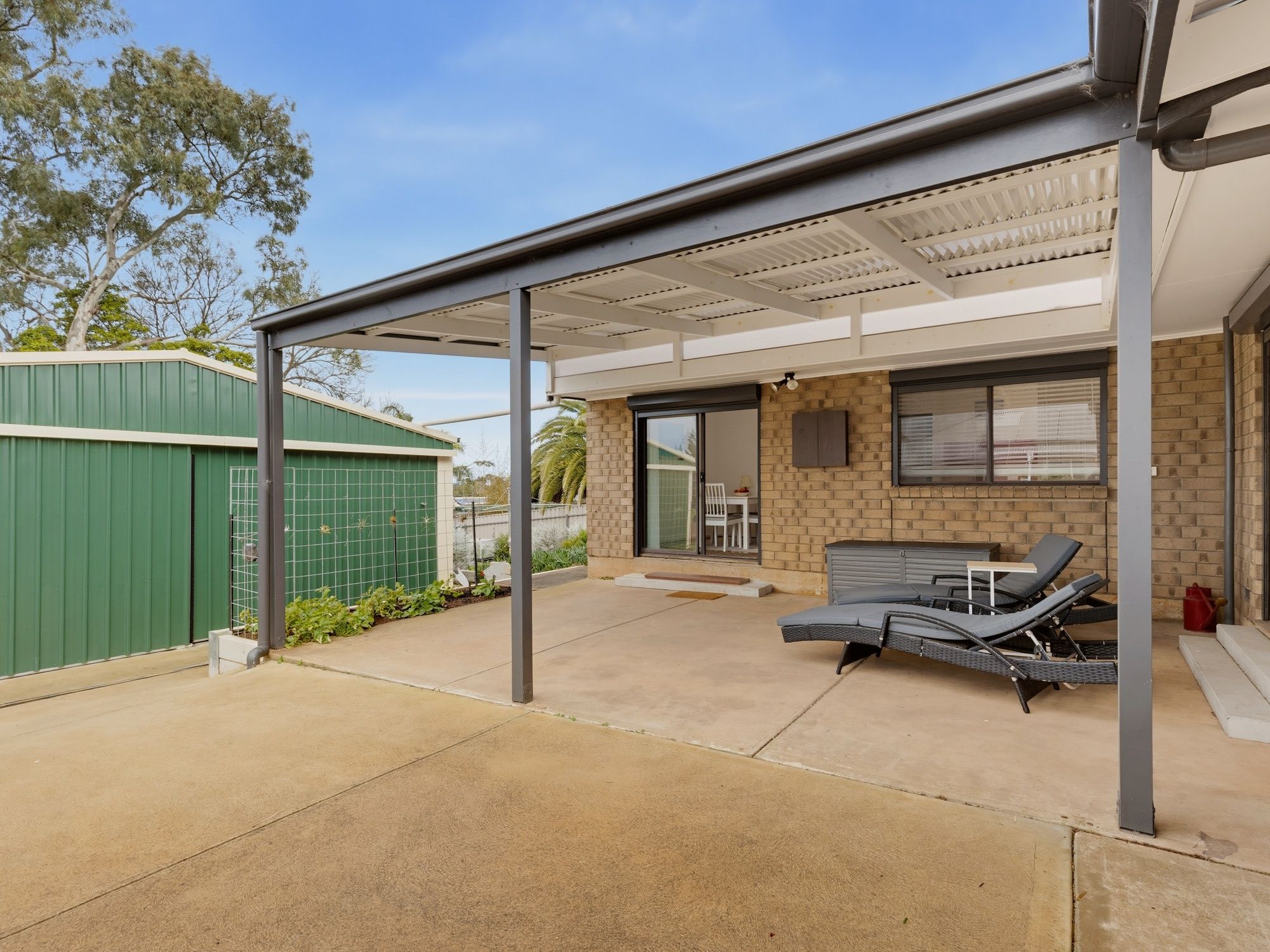 360 Honeypot Road — photo 13 of 19