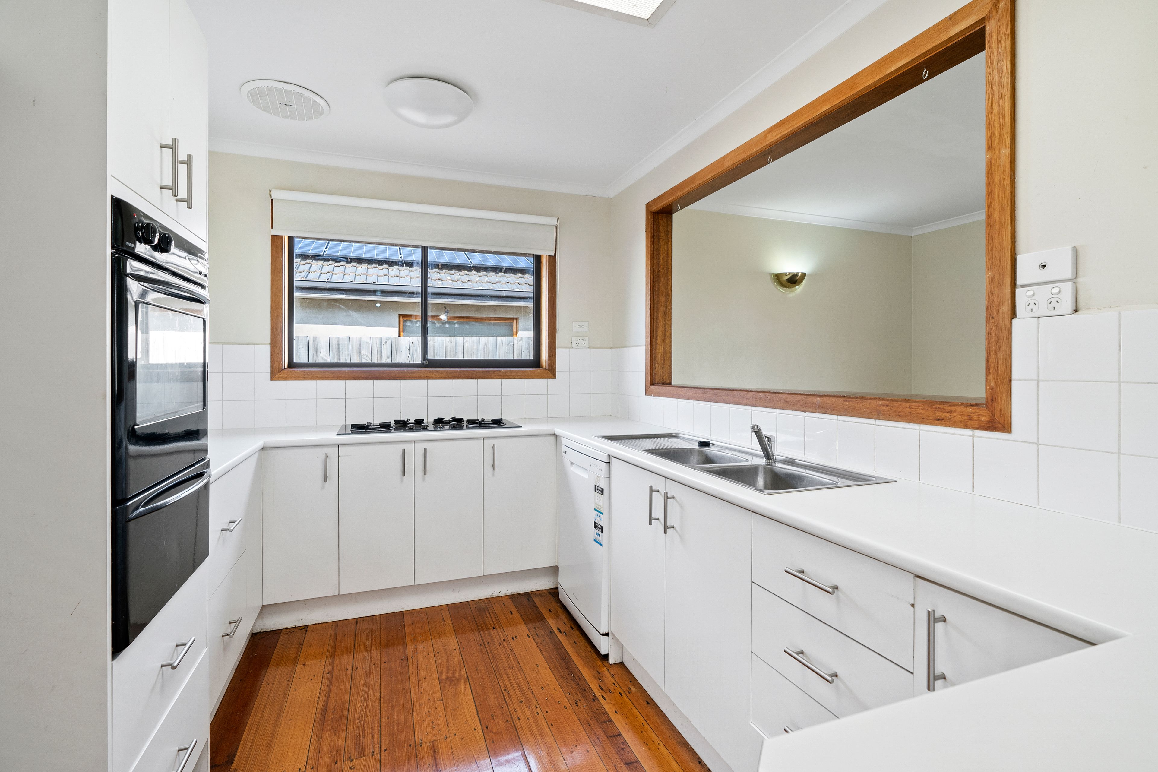 60 Helen Road, Ferntree Gully, VIC 3156