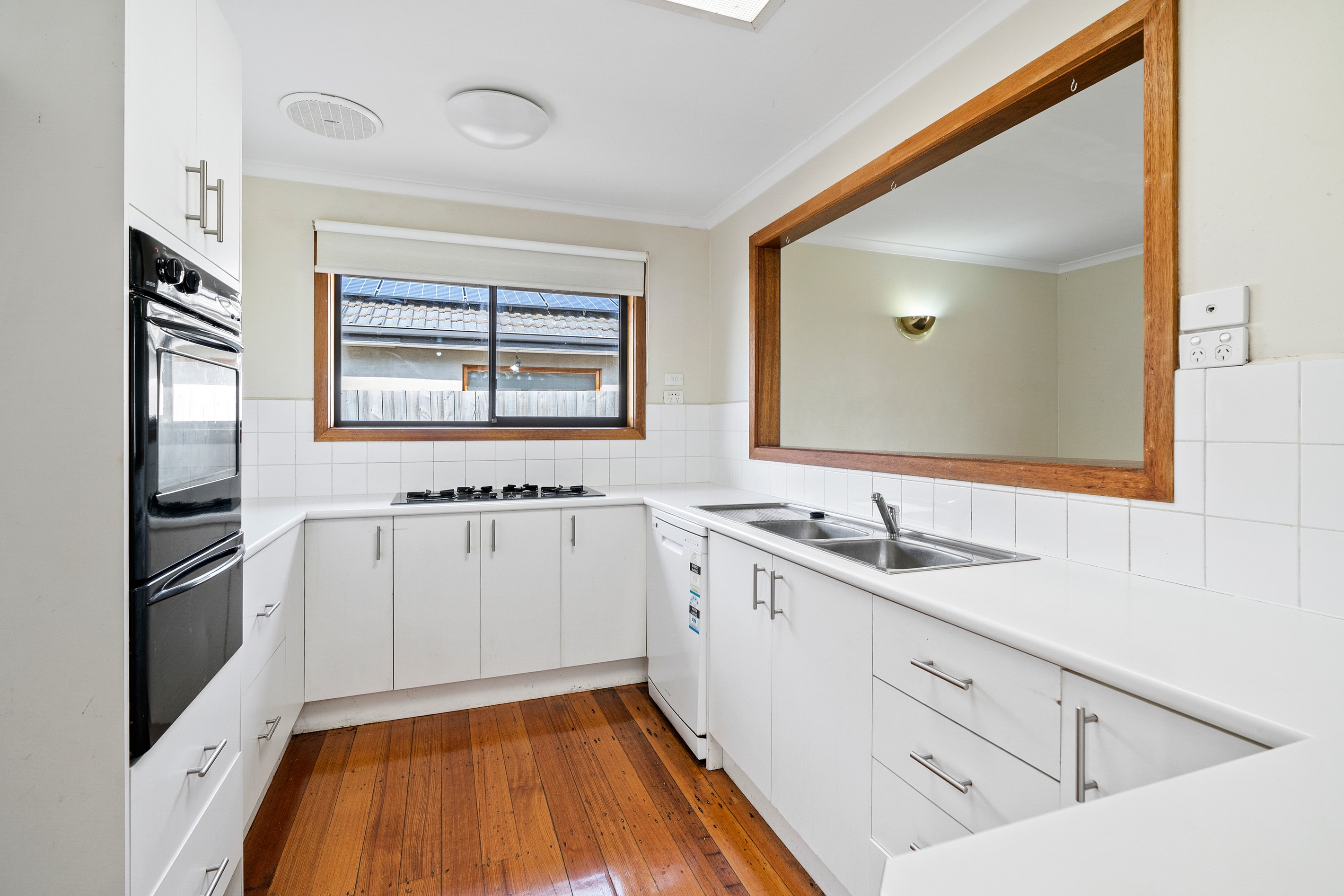 60 Helen Road, Ferntree Gully, VIC 3156