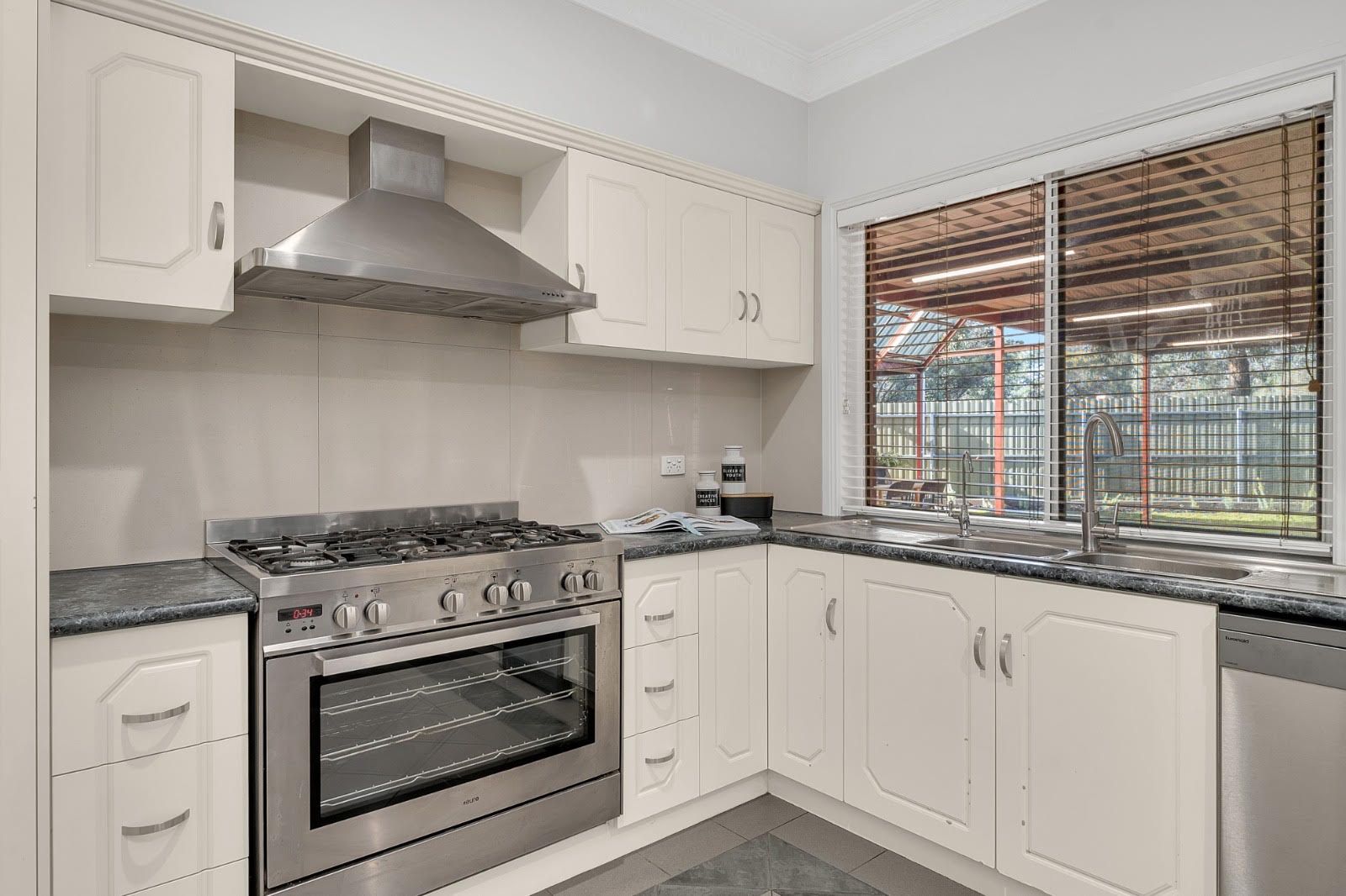 3 Rodam Court — photo 4 of 30