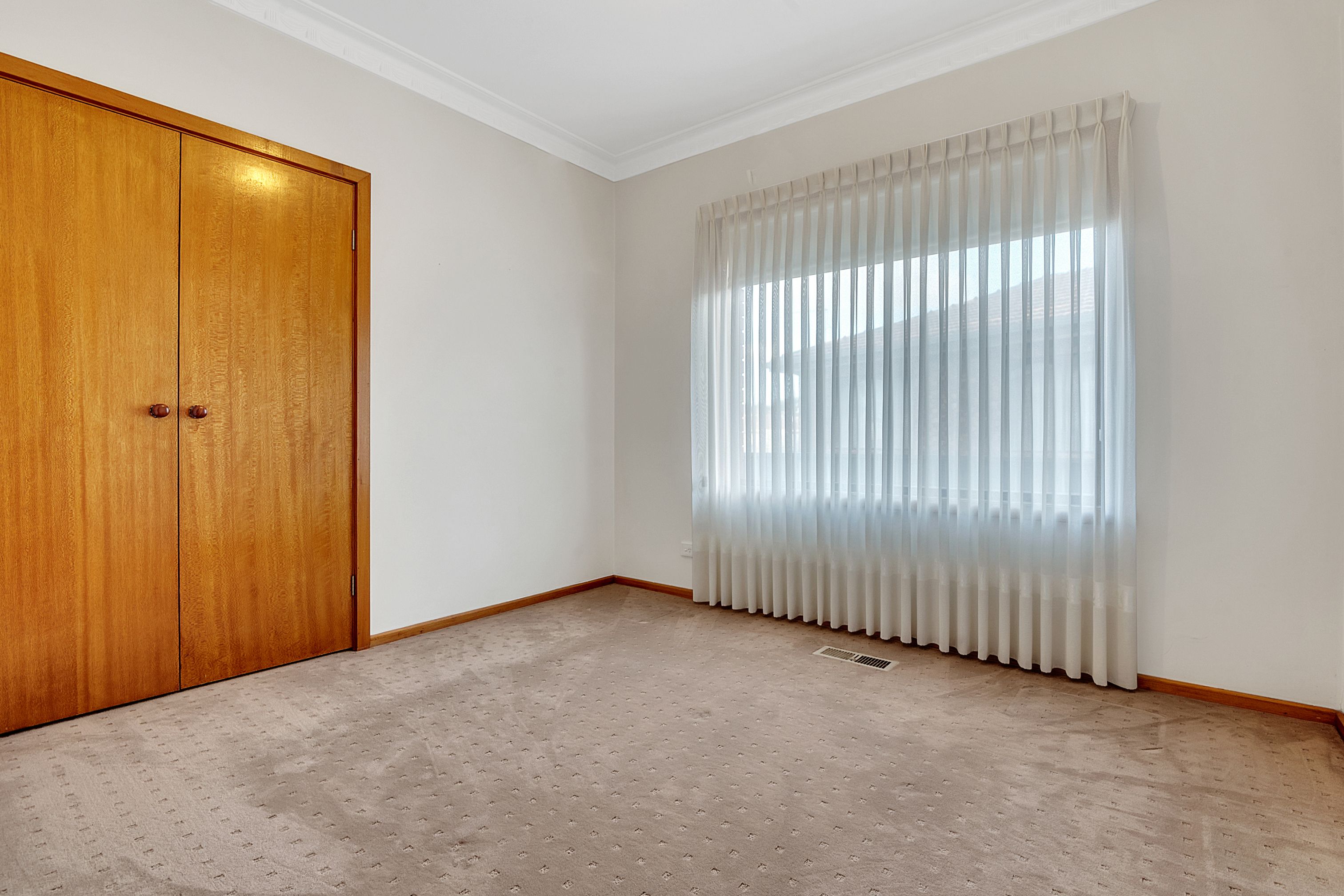 61 Cumberland Crescent, Thomastown, VIC 3074