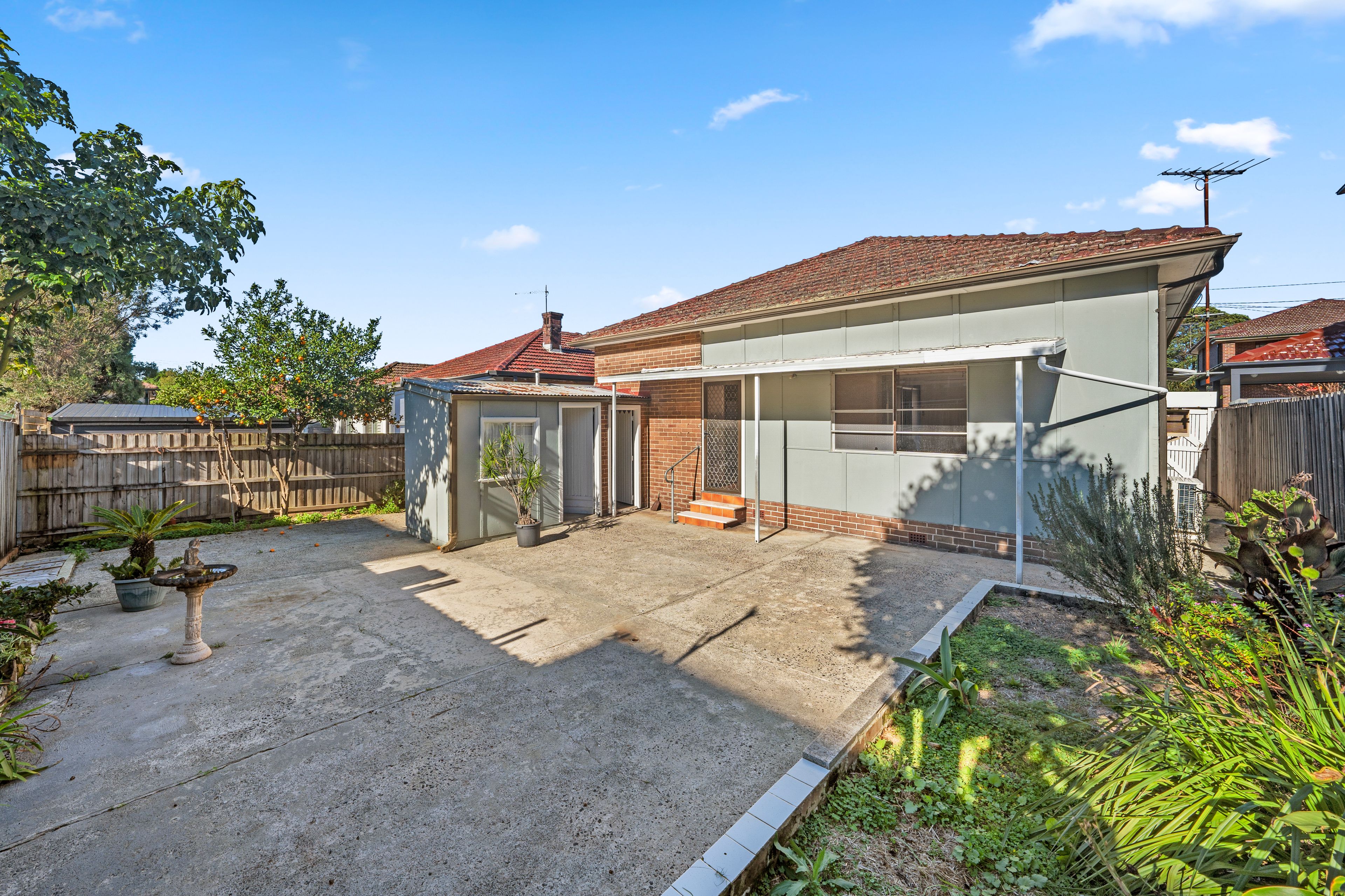 6 Kingsford Avenue — photo 9 of 12