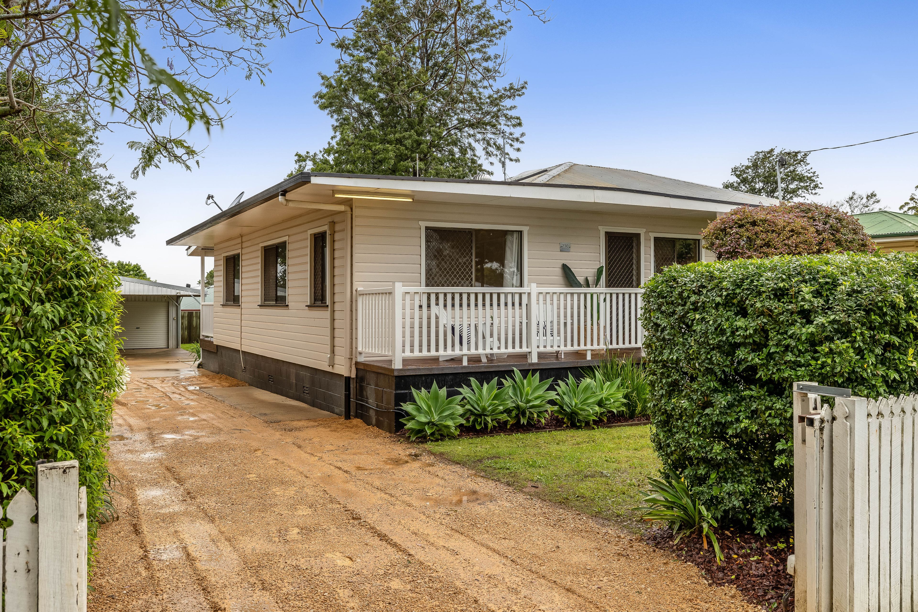 230 Geddes Street, Centenary Heights, QLD 4350