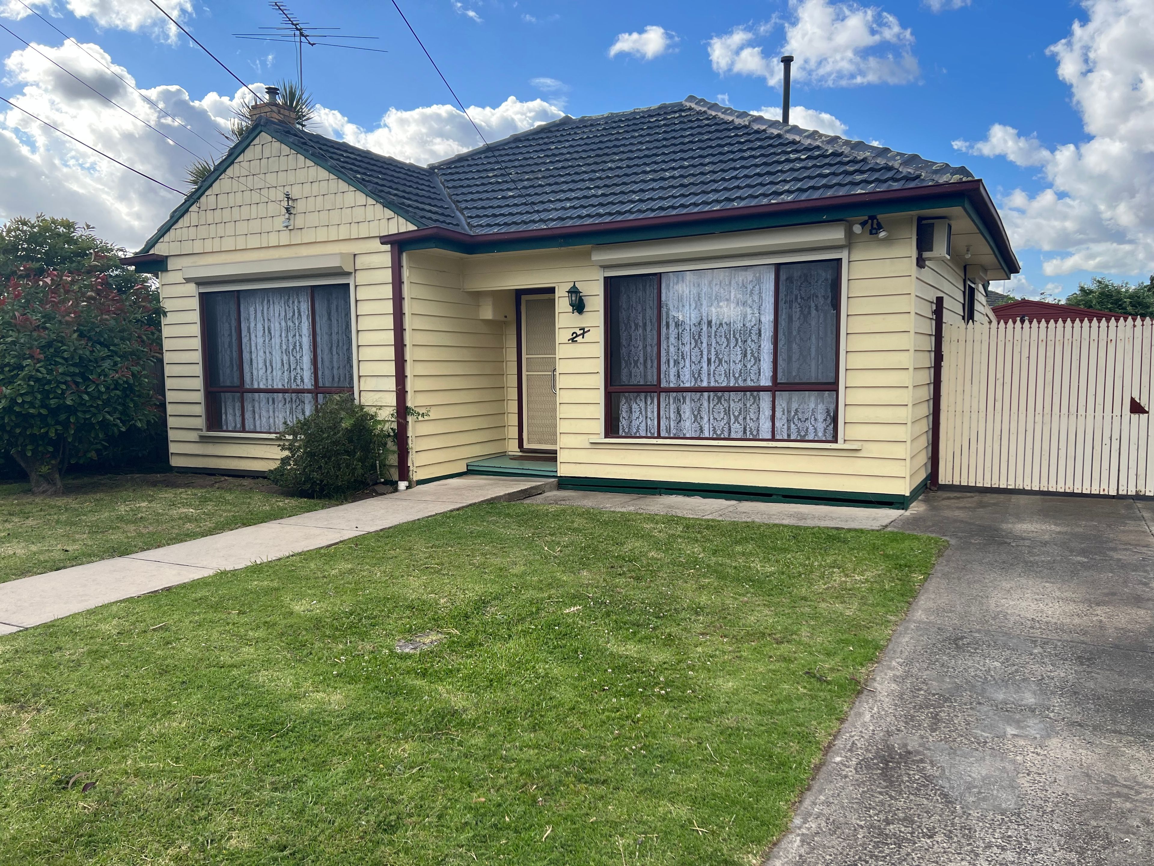 27 Dundee Street, Reservoir, VIC 3073
