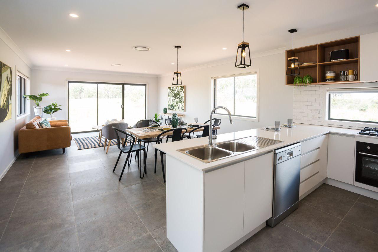30-32 Vaucluse Place, Parkes, NSW 2870