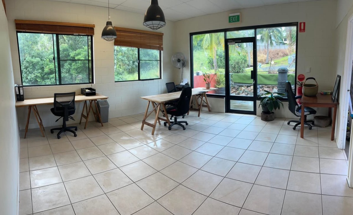 3/6 Commerce Close, Cannonvale, QLD 4802