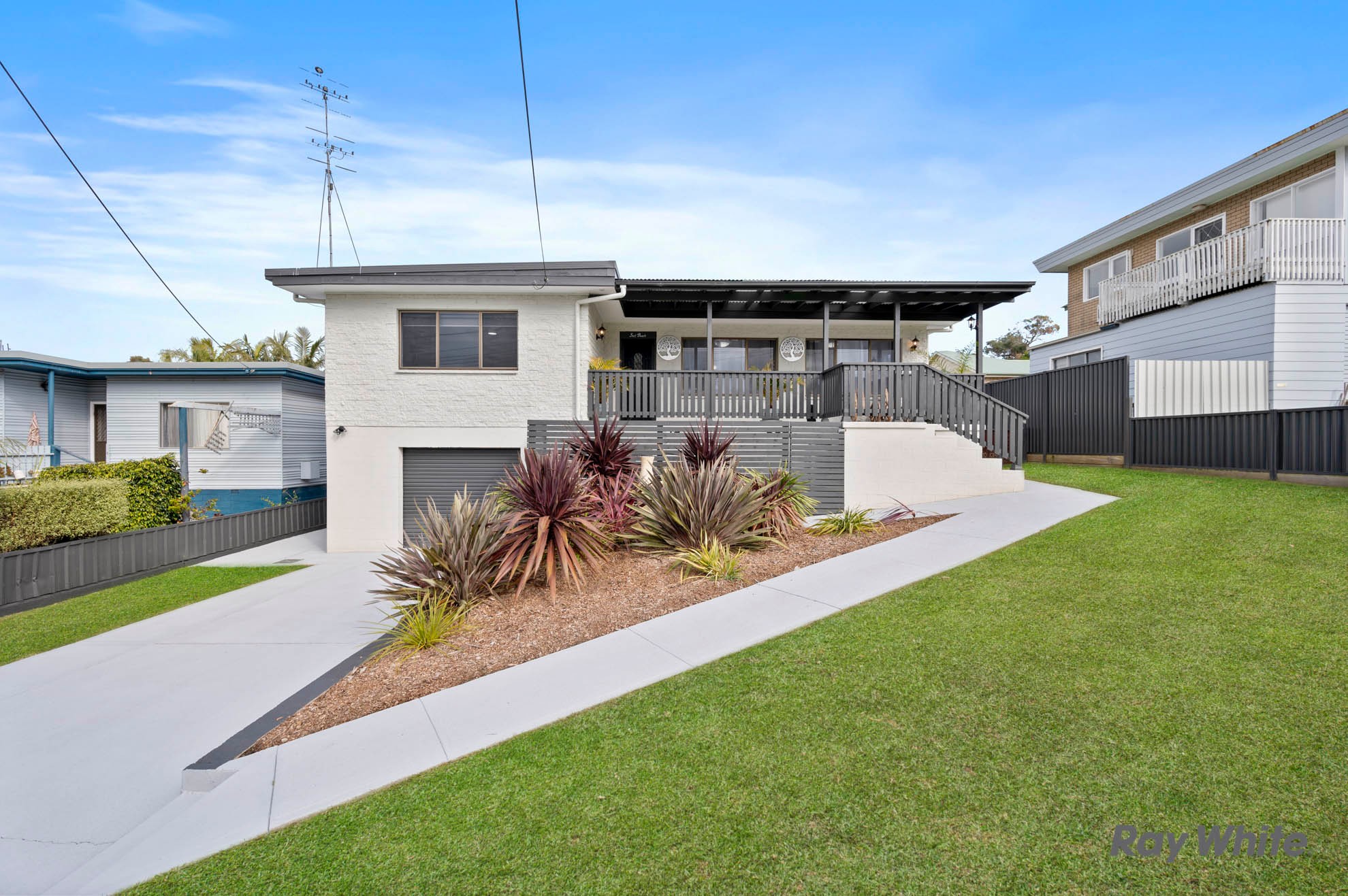 65 Pacific Road, Surf Beach, NSW 2536