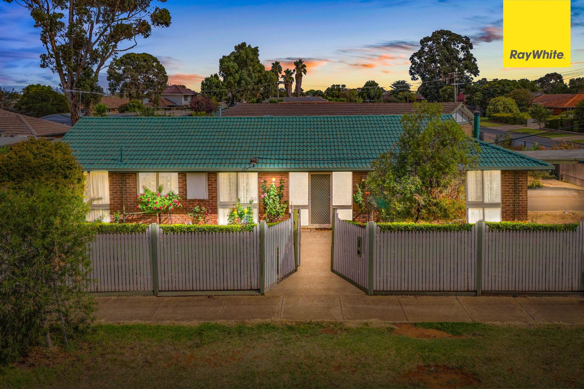 26 Lawson Road, Melton South, VIC 3338
