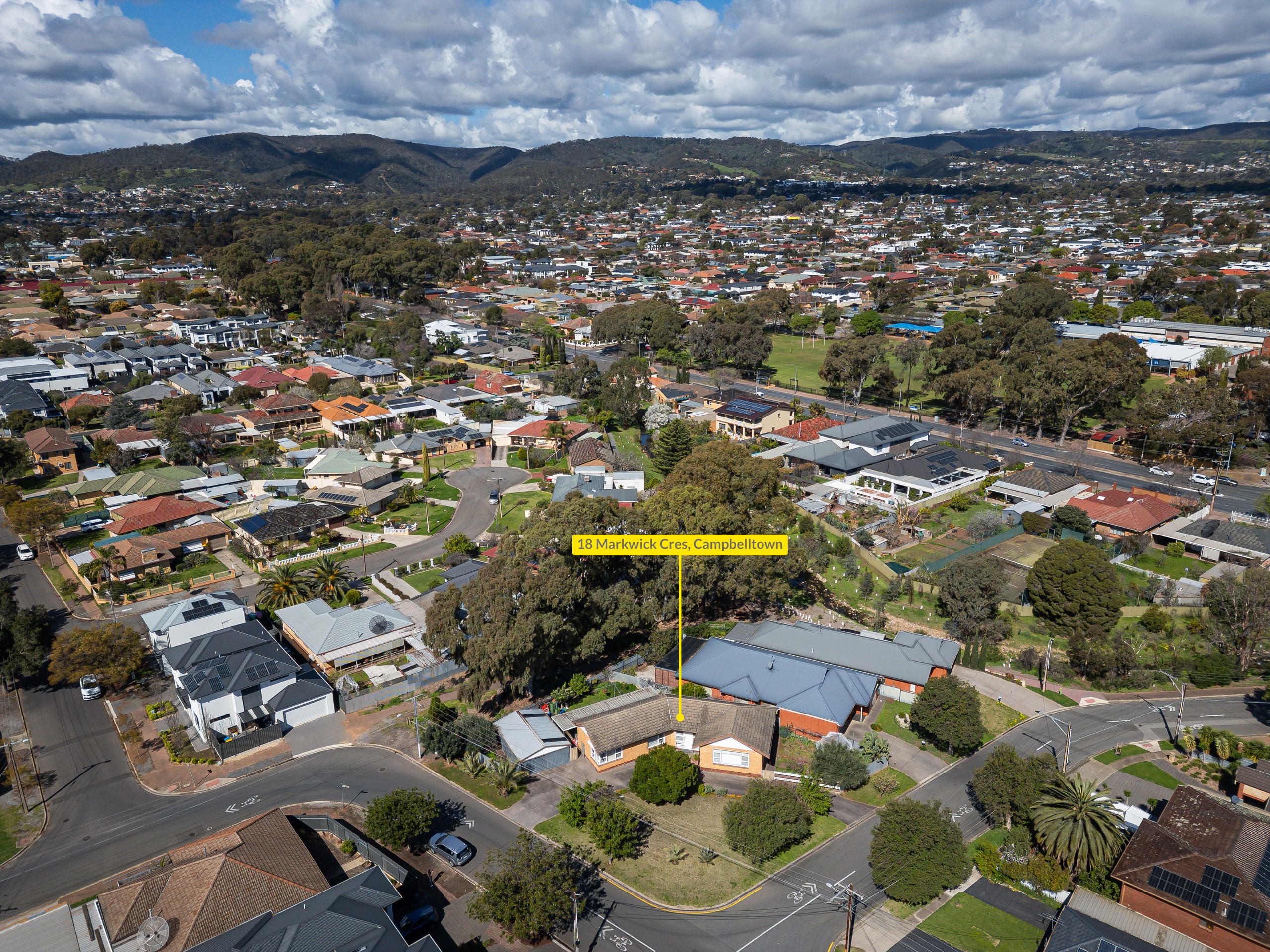 18 Markwick Crescent, Campbelltown, SA 5074