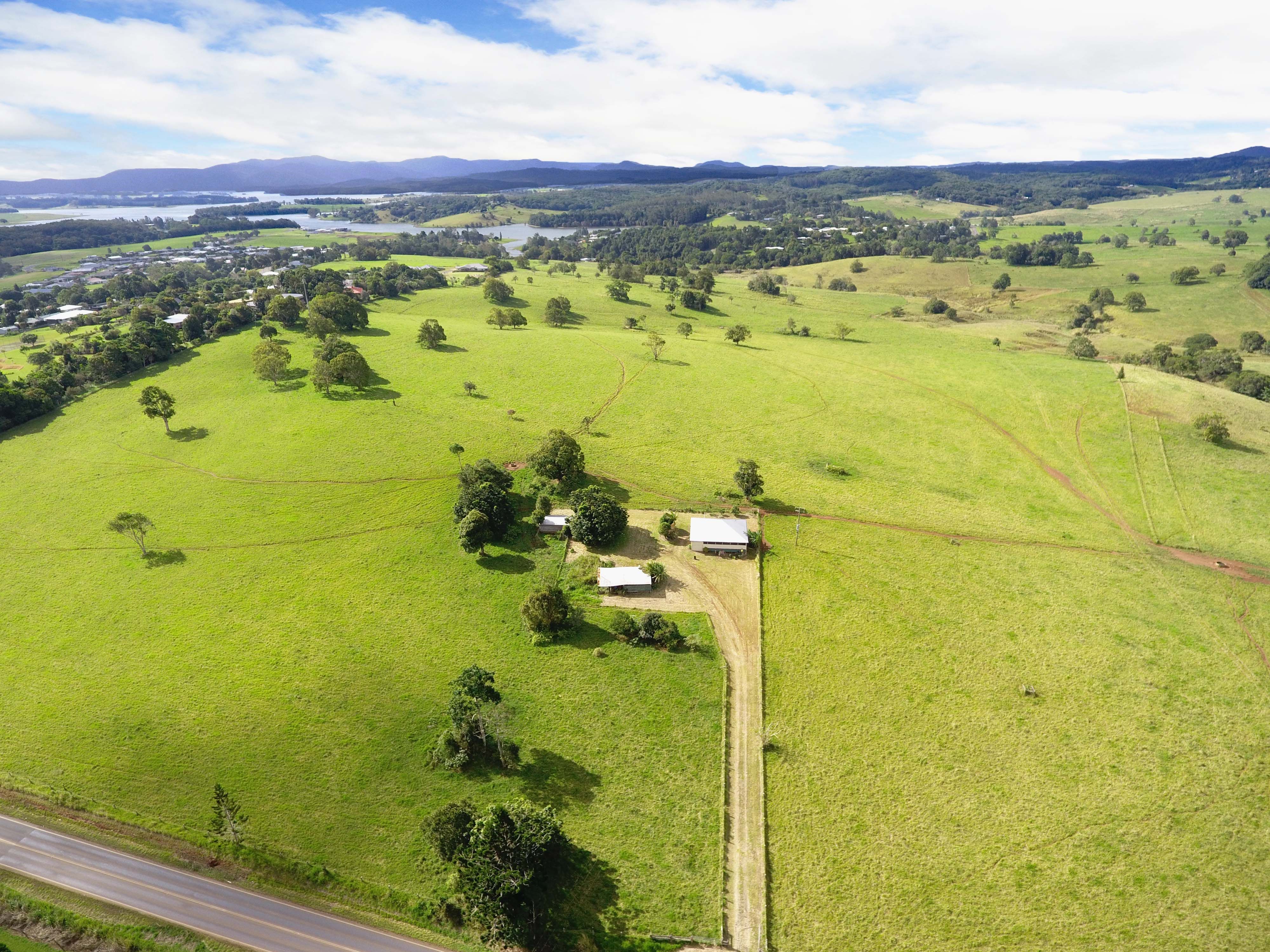 4240 Gillies Range Road, Yungaburra, QLD 4884 Sold Acreage/SemiRural