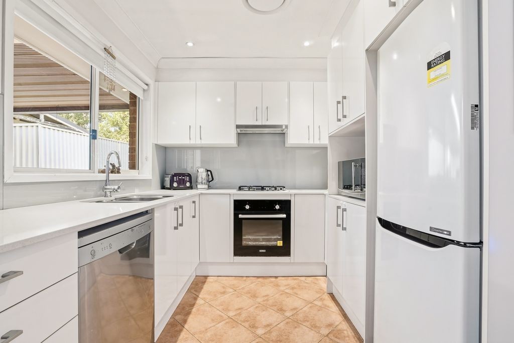 28 Olympus Drive, St Clair, NSW 2759