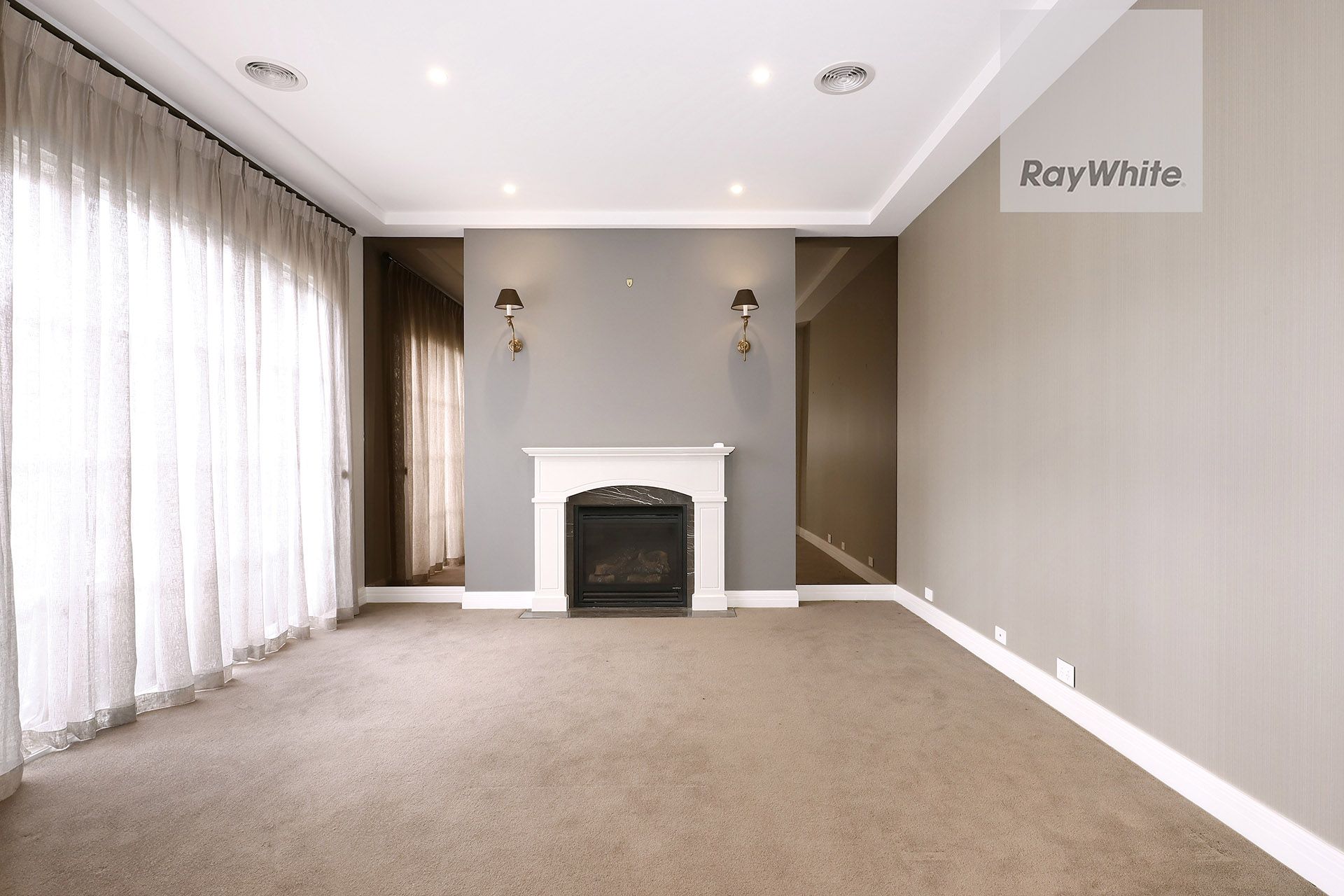 8 Dellamore Boulevard, Greenvale, VIC 3059