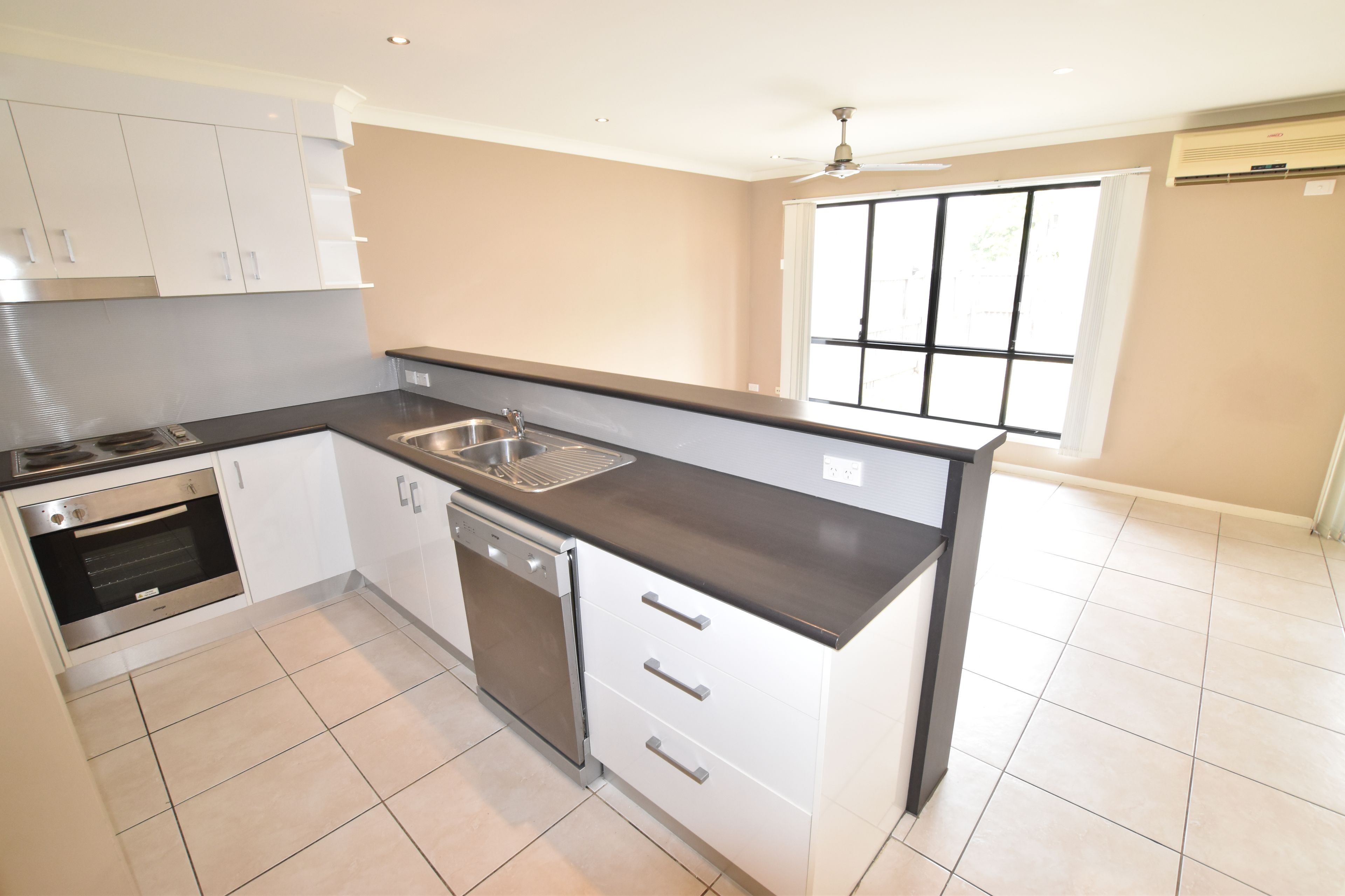 5/25 Roberts Street, South Gladstone, QLD 4680