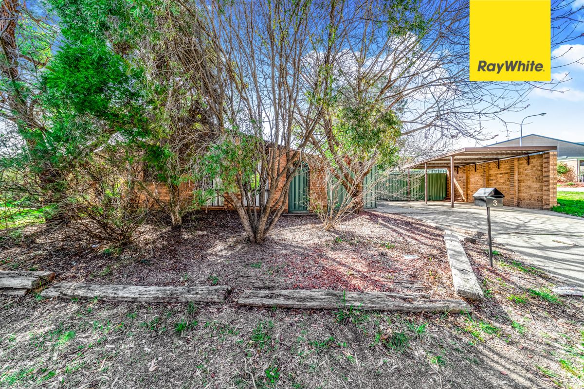 3 Macvitie Place, Macquarie ACT 2614