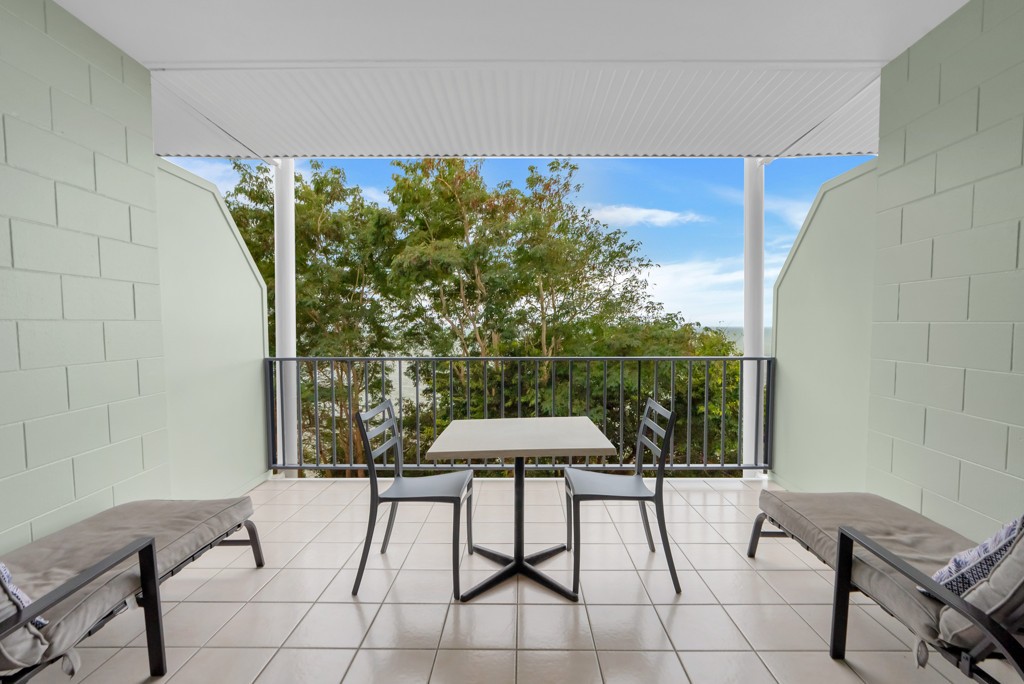 404/92-94 Moore Street, Trinity Beach, QLD 4879