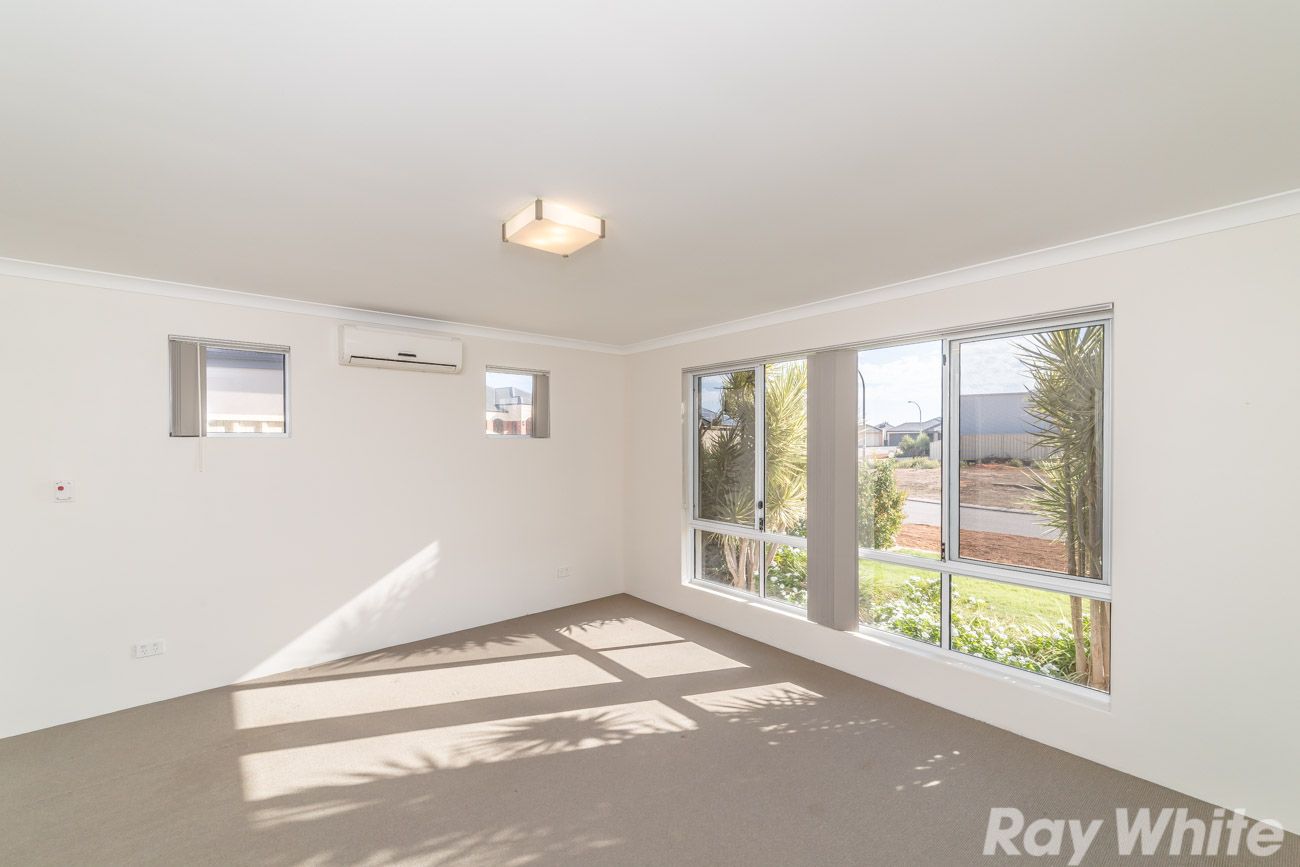 10 Carmela Corner, Wandina, WA 6530