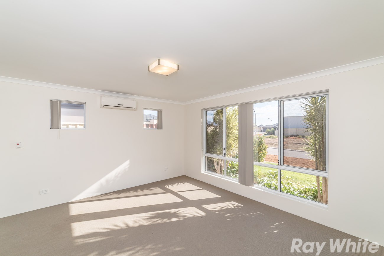 10 Carmela Corner, Wandina, WA 6530