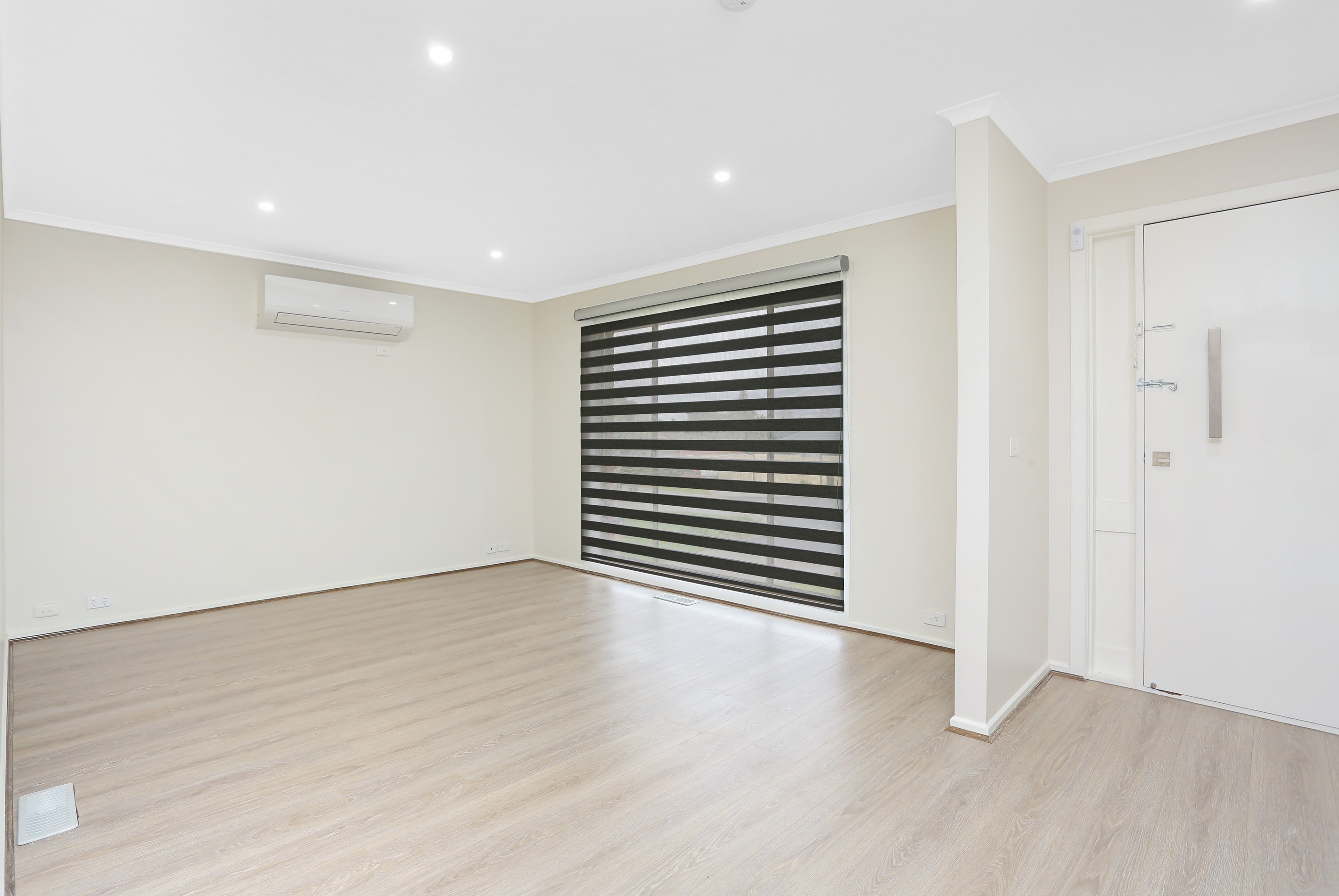 1/11 Elgata Close, Meadow Heights, VIC 3048