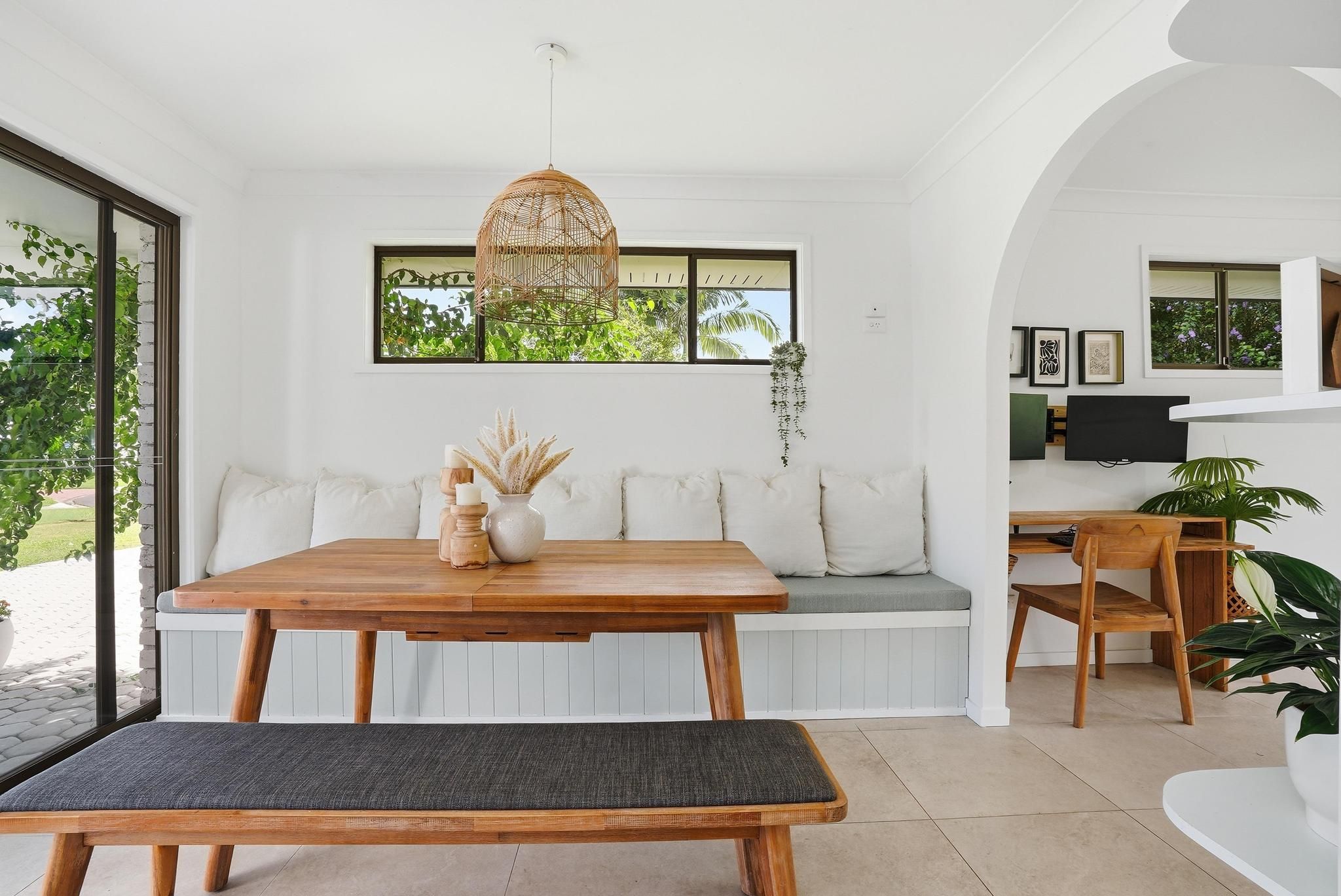 8 Ellioh Court, Elanora, QLD 4221