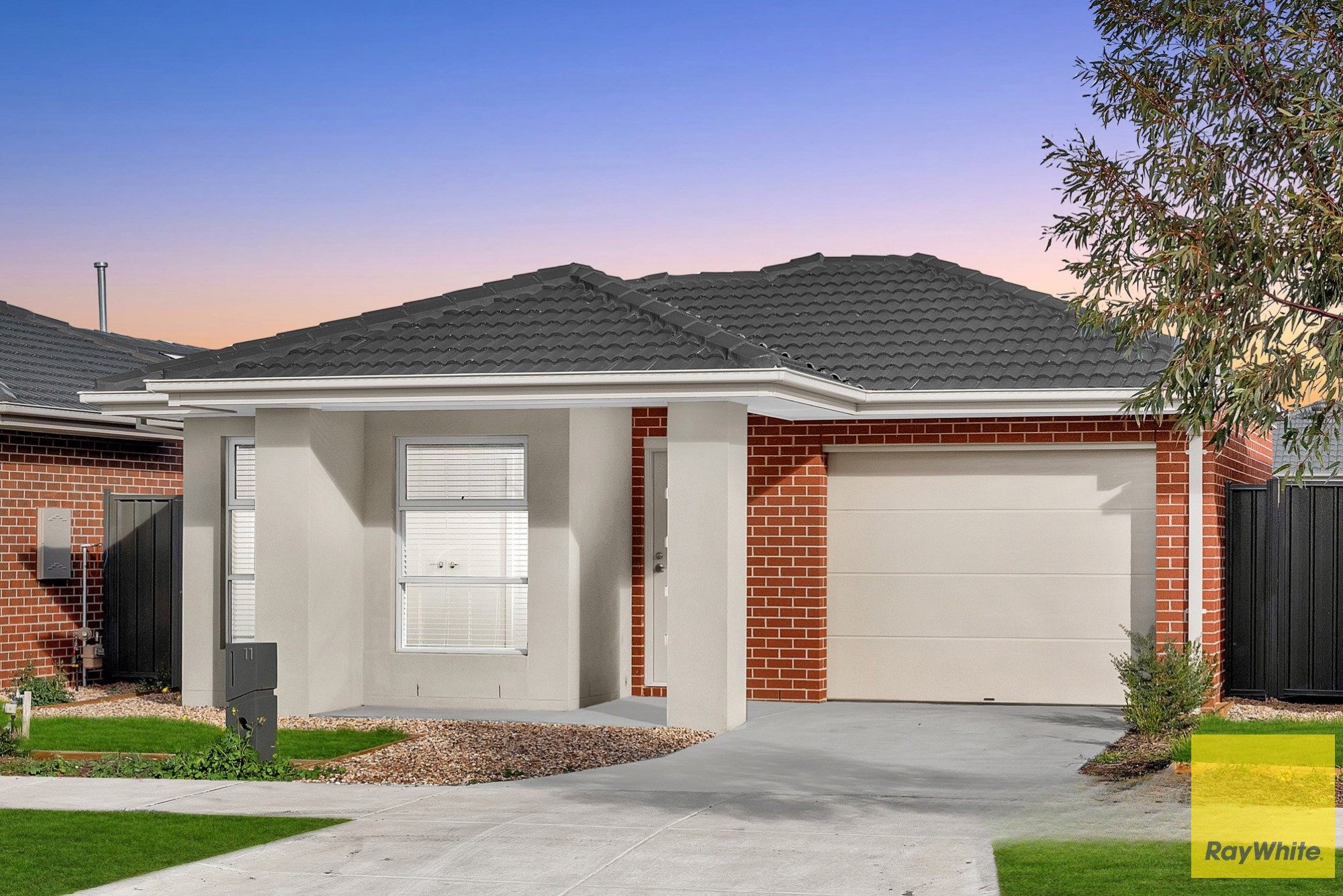11 Raptor Place, Melton South, VIC 3338