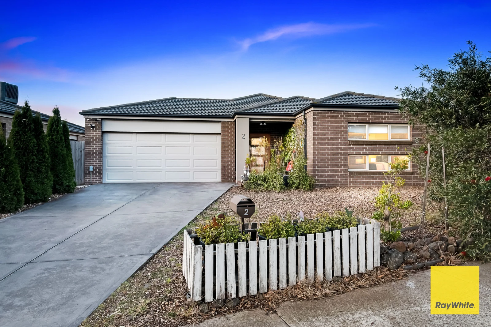 2 Sinclair Crescent, Tarneit, VIC 3029