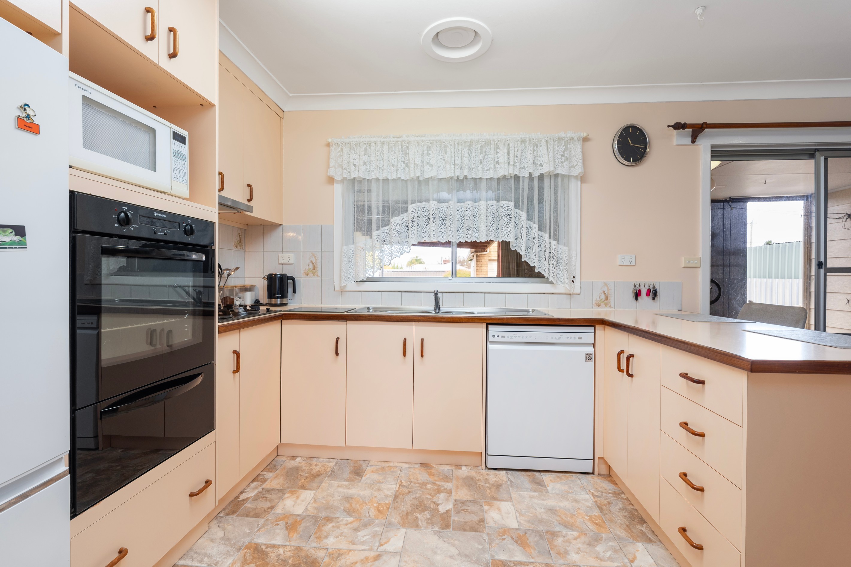 455 Douglas Road, Lavington, NSW 2641