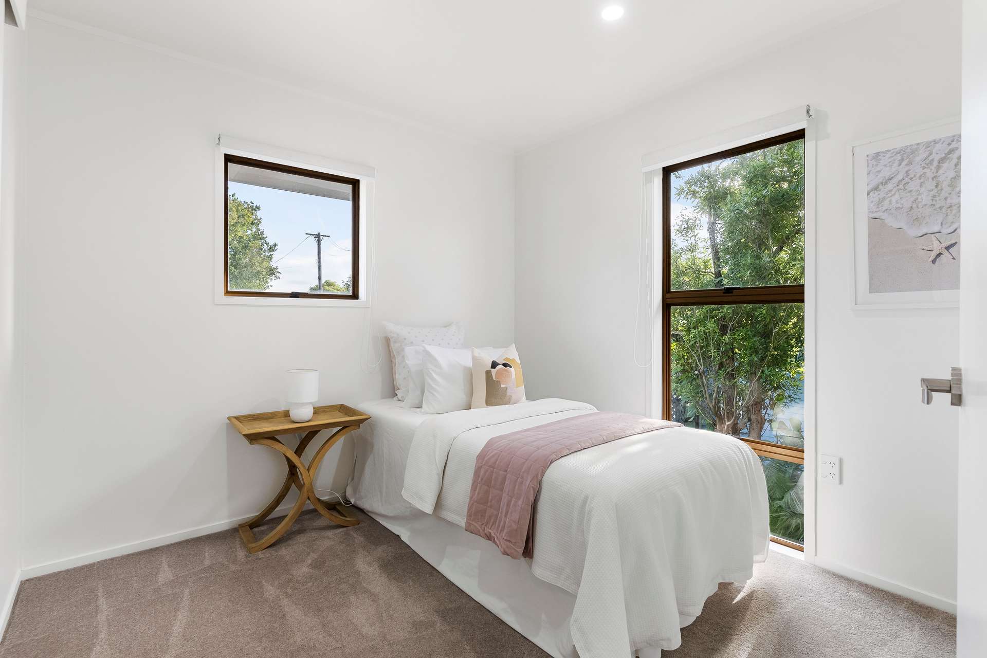 1/57 Aeroview Drive photo 7