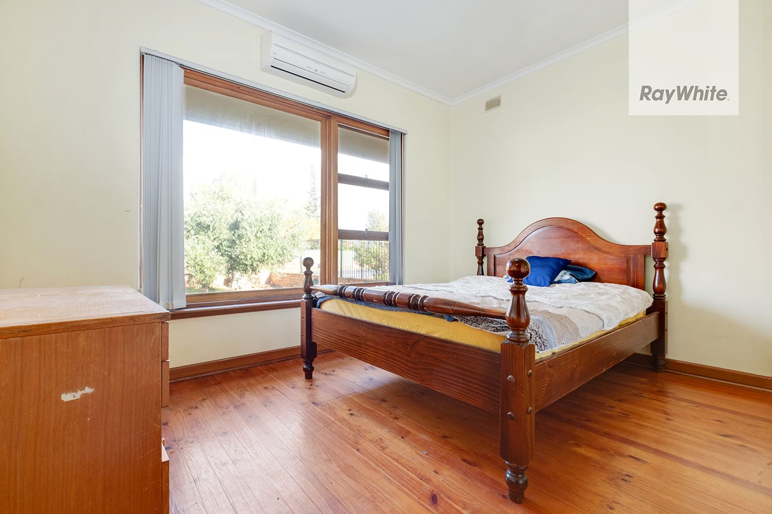 16 Mooringe Avenue, North Plympton, SA 5037