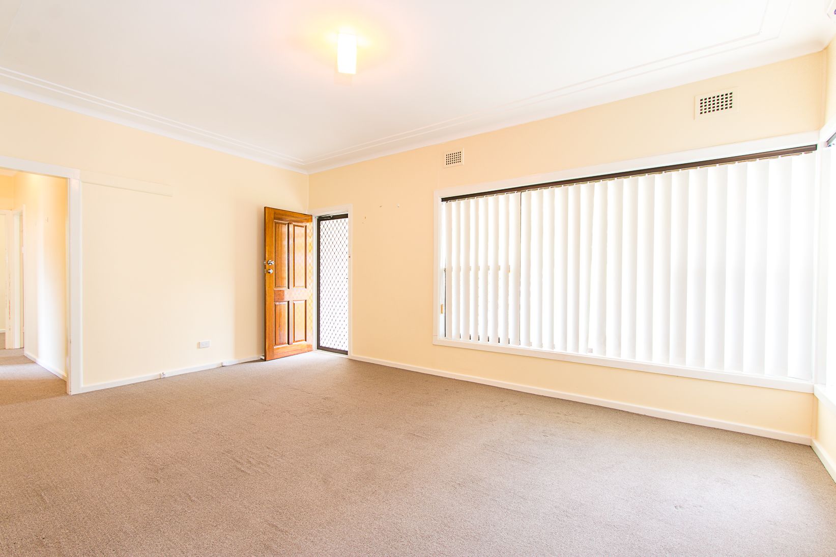 11 Karloo Street, Shortland, NSW 2307