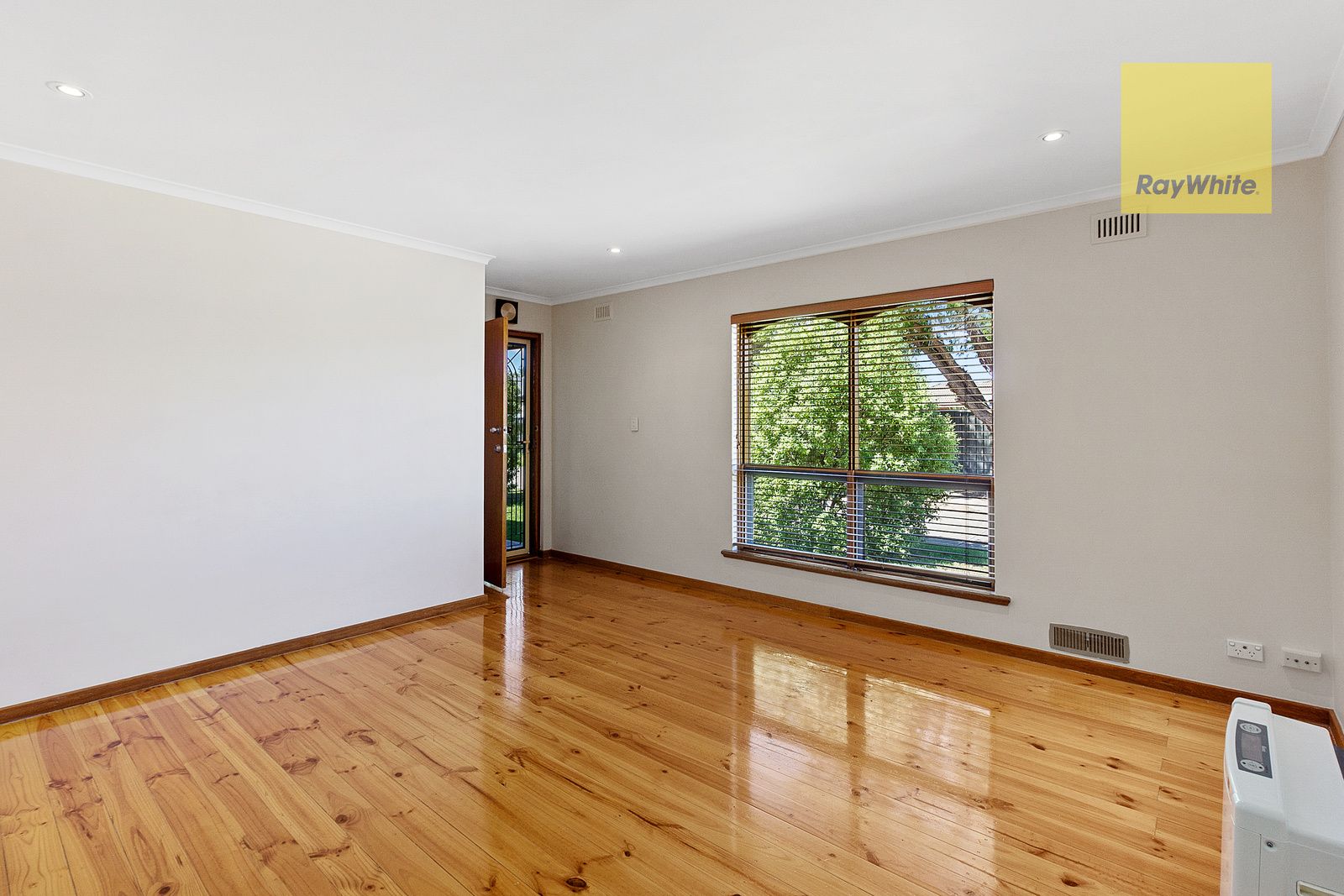 2/12 Golfers Avenue, Seaton, SA 5023