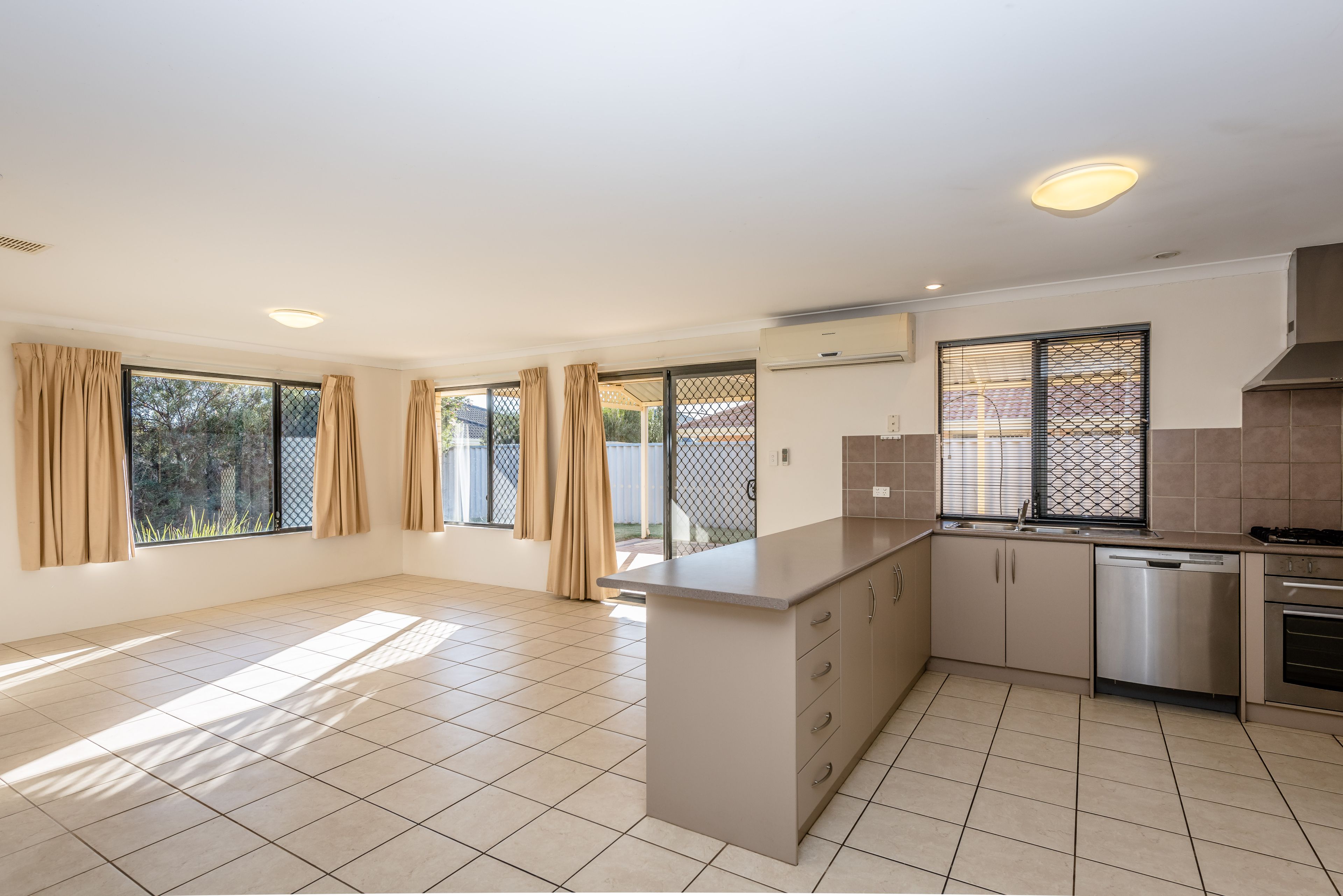 8 Whitworth Drive, Sunset Beach, WA 6530