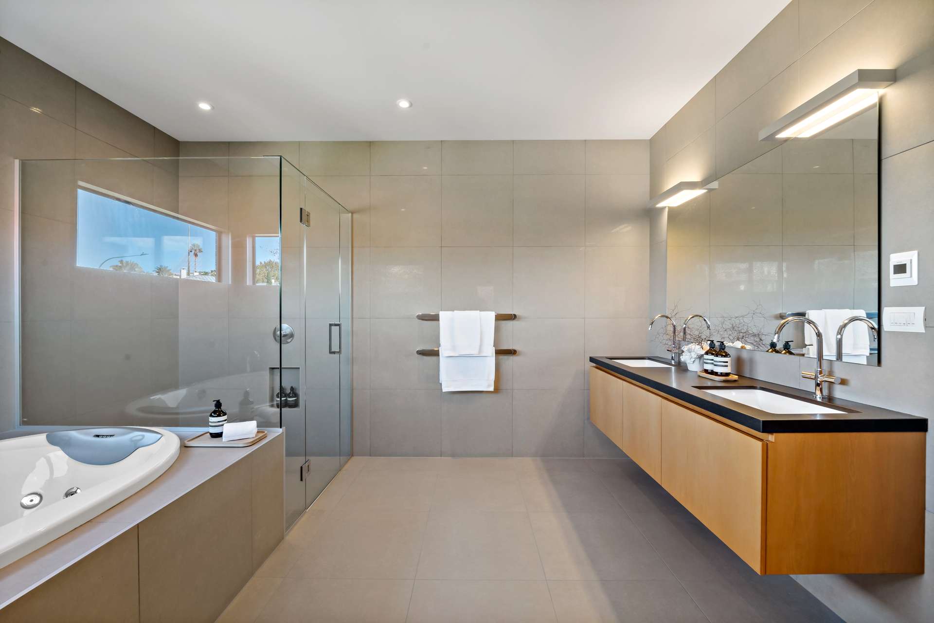 10 Springcombe Road photo 19