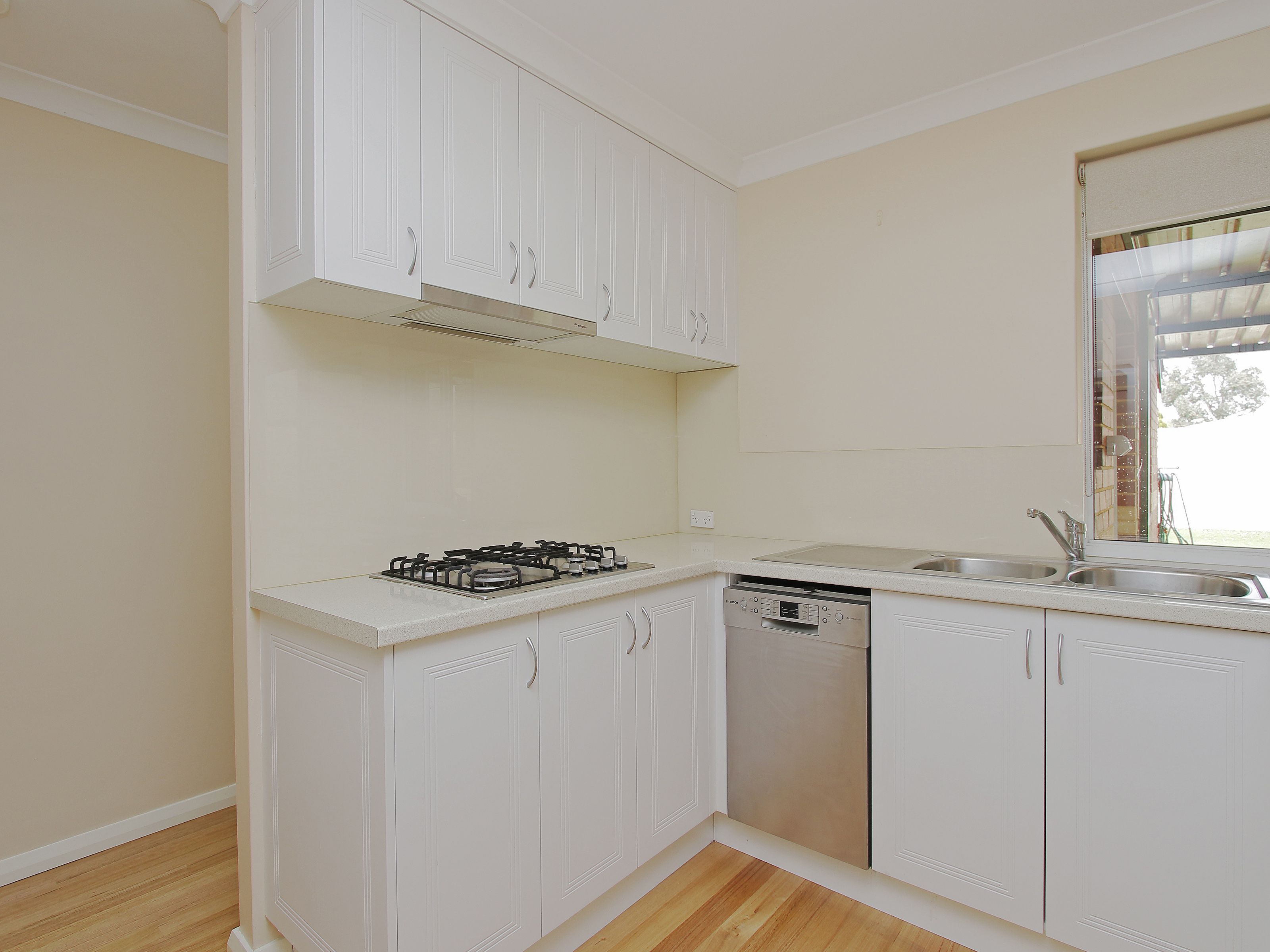 6/201 Glen Iris Drive — photo 7 of 27