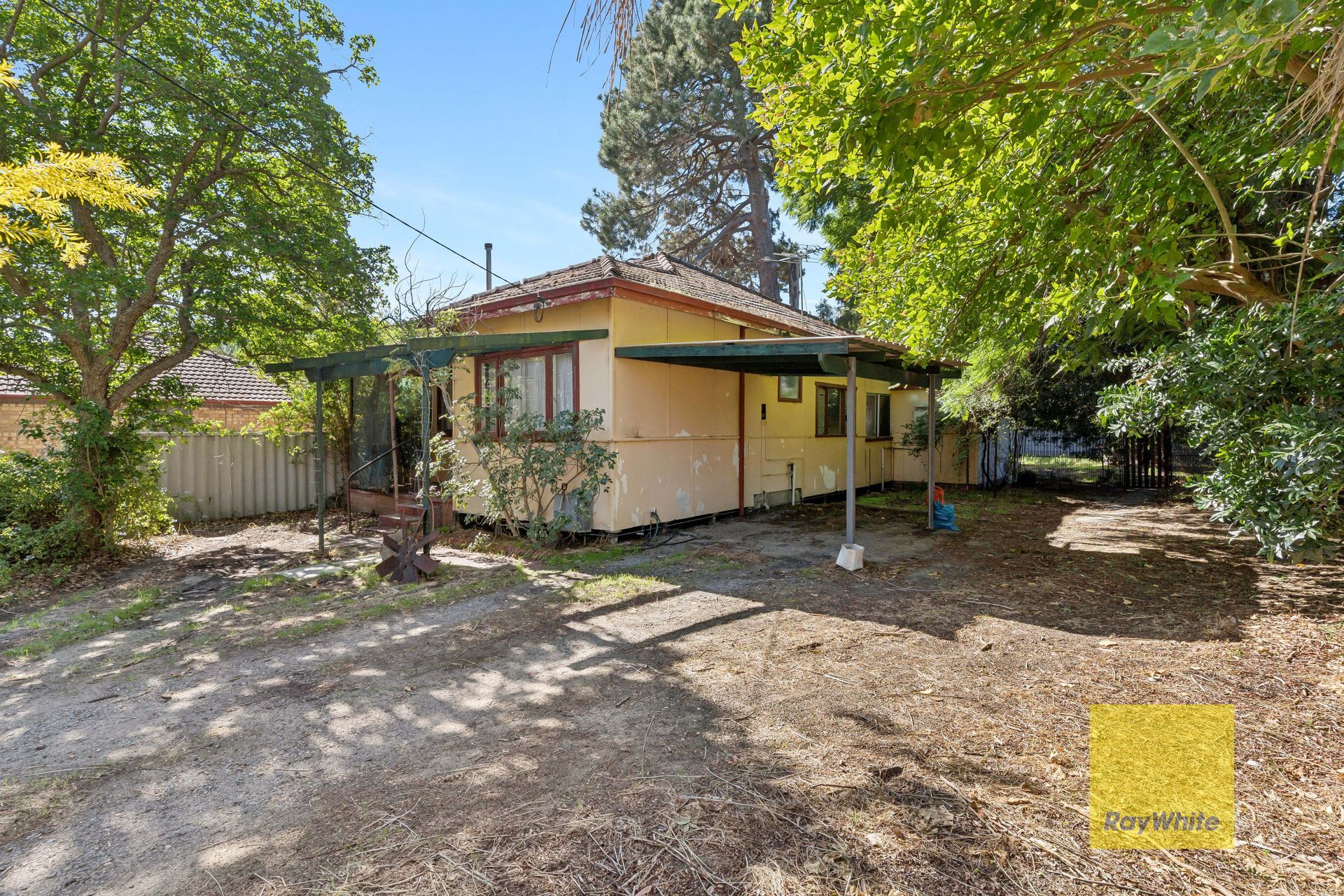 464 Kalamunda Road — photo 25 of 28