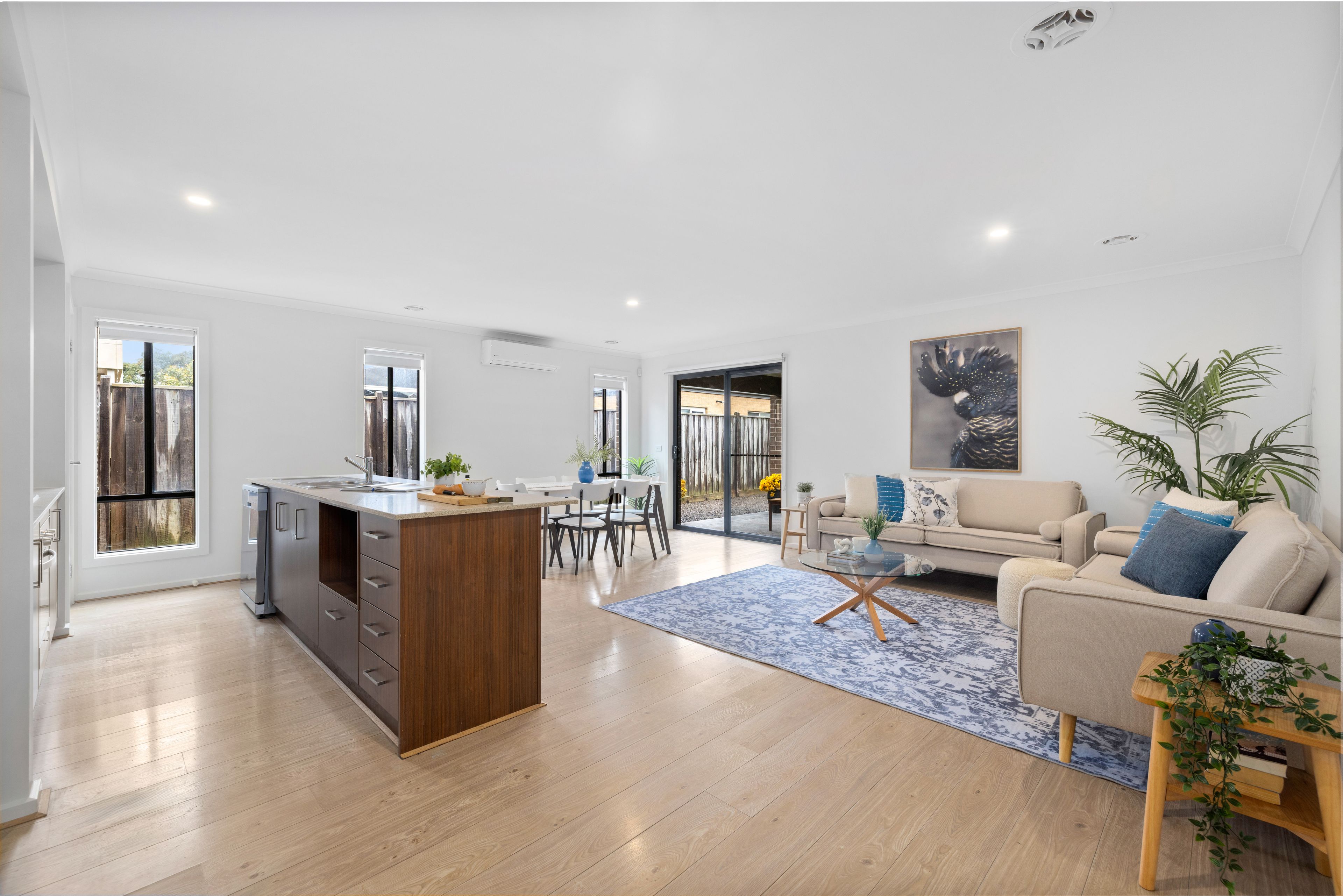 35 Royaloak Crescent , Cranbourne East VIC 3977