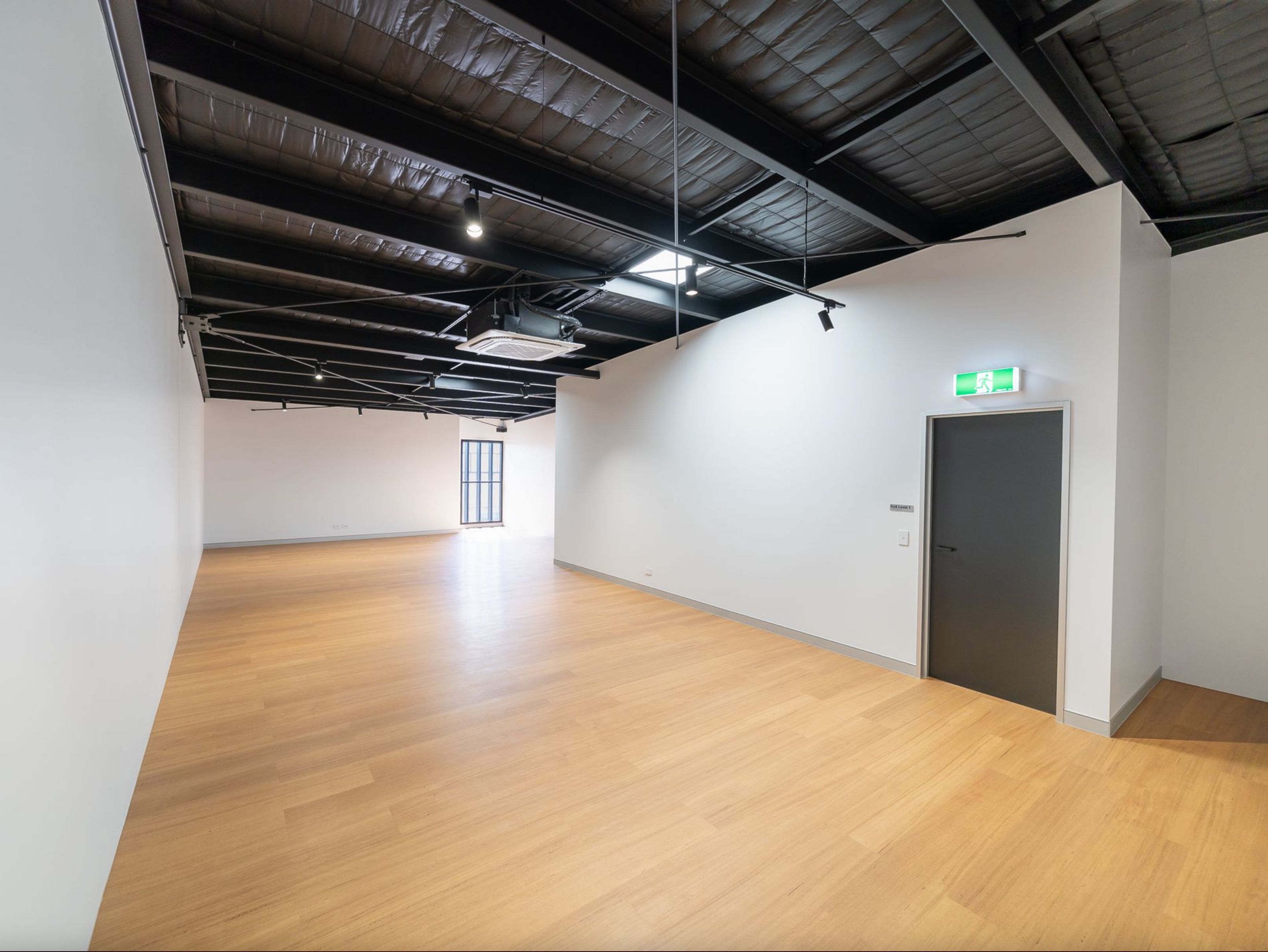 2/24 Ern Harley Drive, Burleigh Heads, QLD 4220