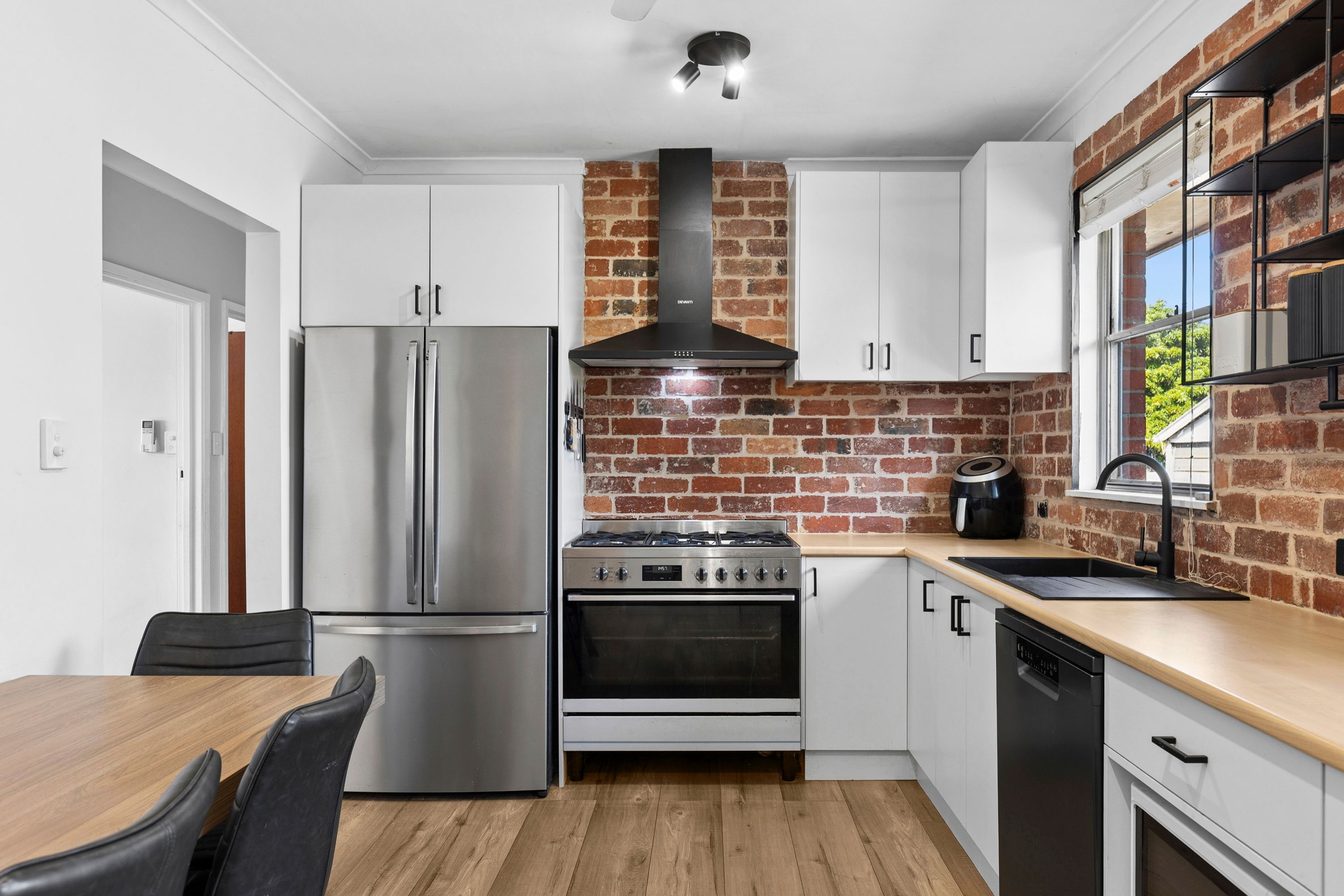 37 Purnell Road — photo 3 of 16