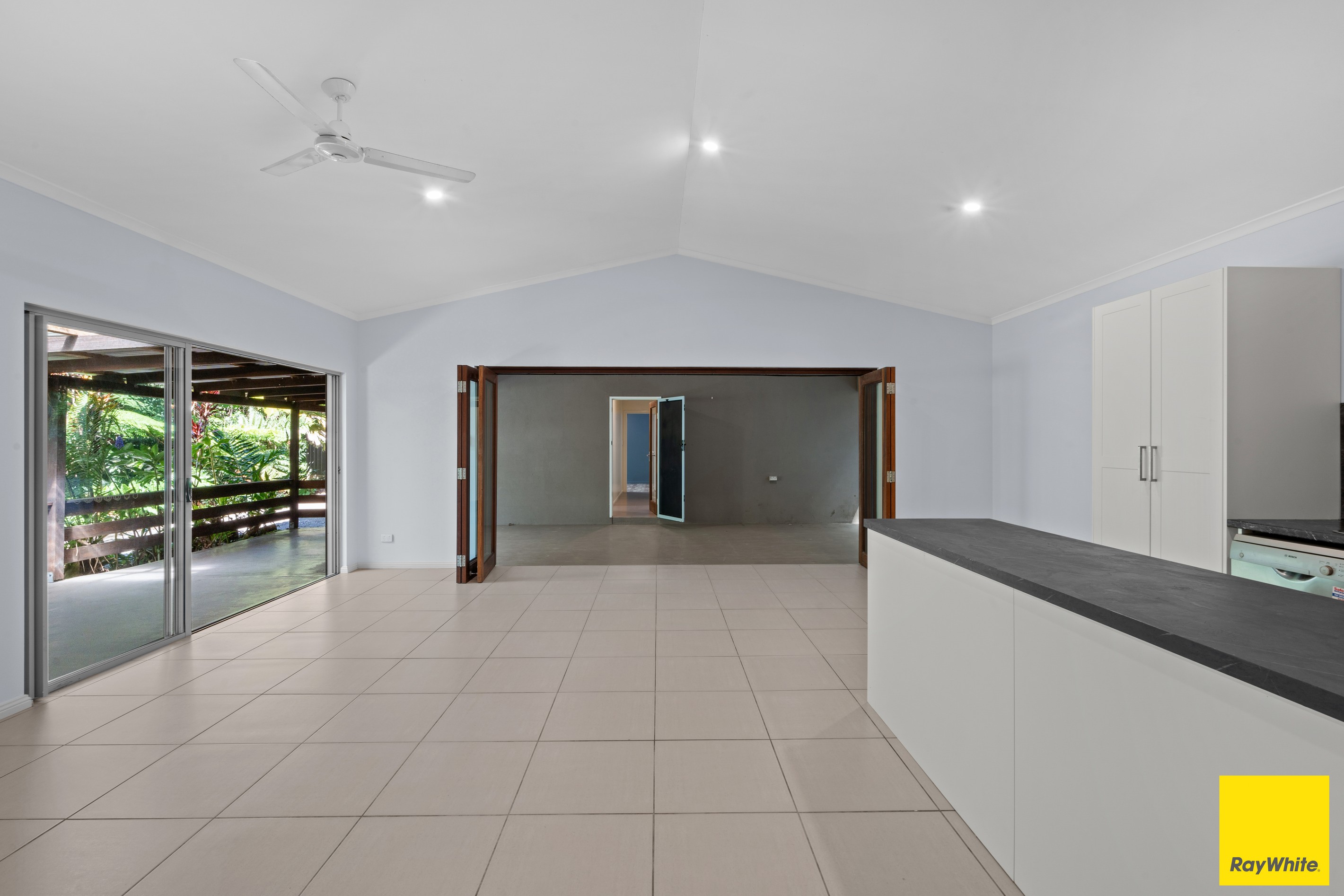 8 Coconut Grove, Kuranda, QLD 4881