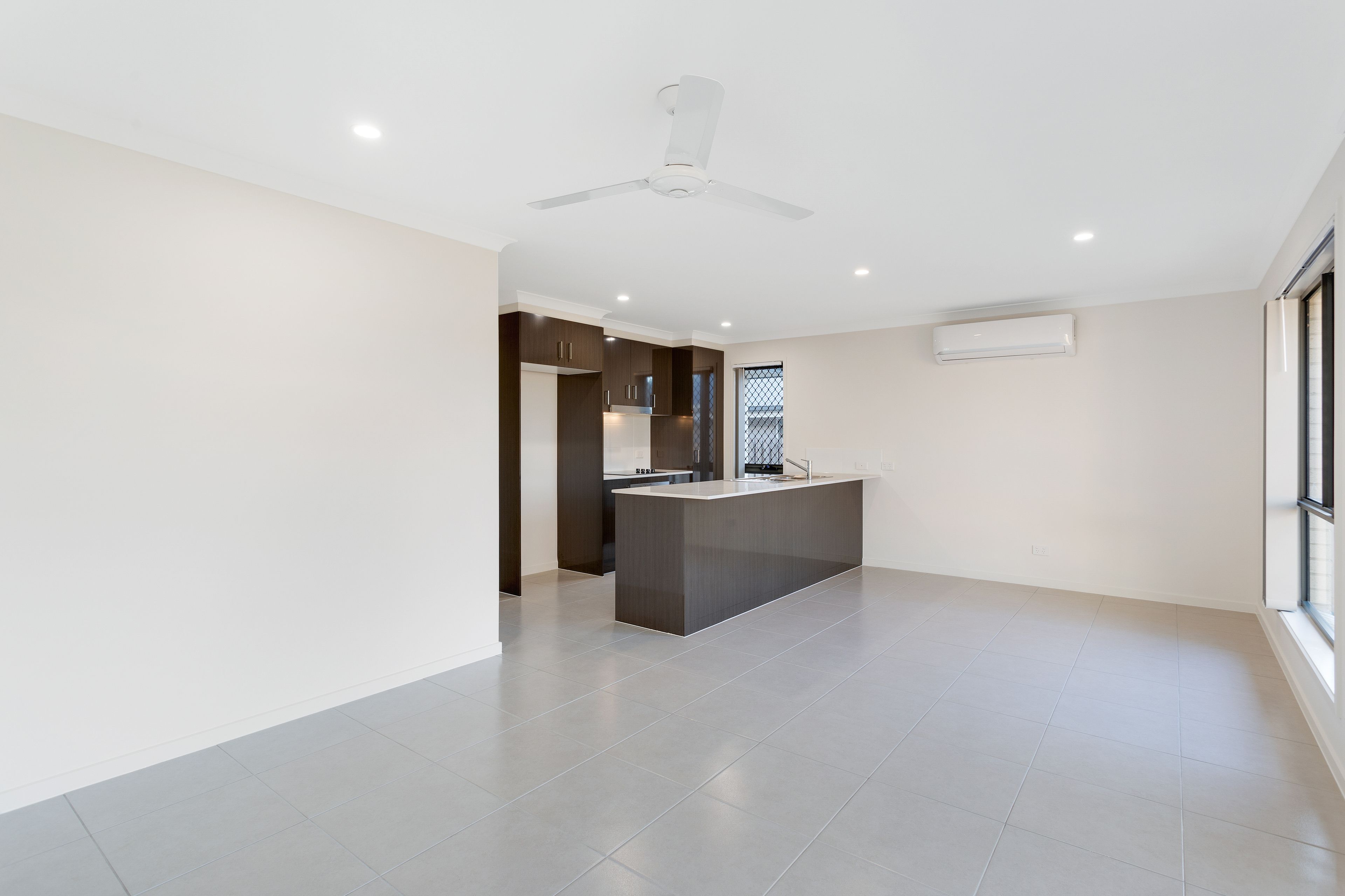 3 Downs Street, GLENVALE, QLD 4350
